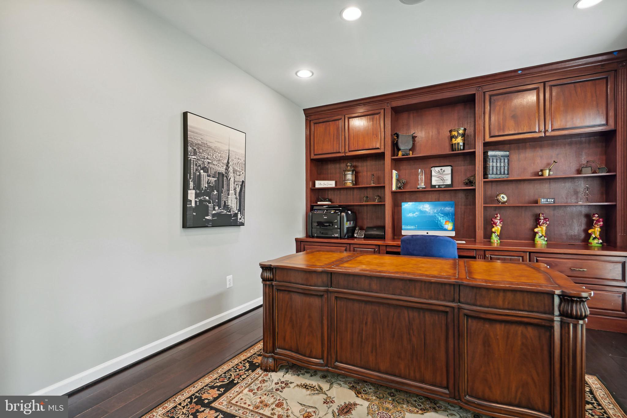 WILLOWS OF POTOMAC - Residential