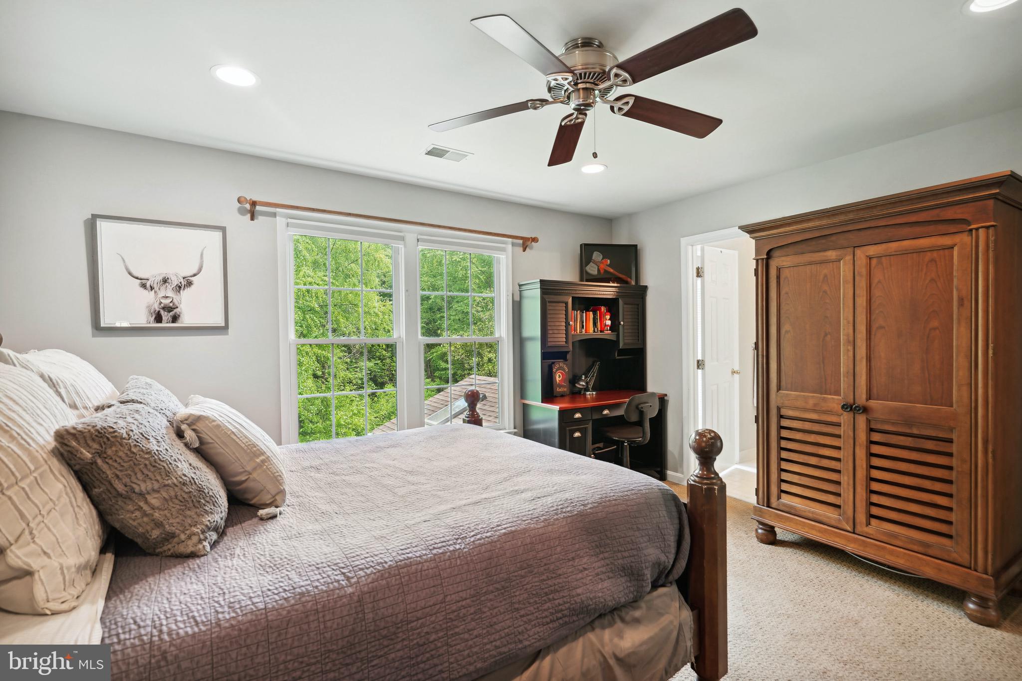 WILLOWS OF POTOMAC - Residential