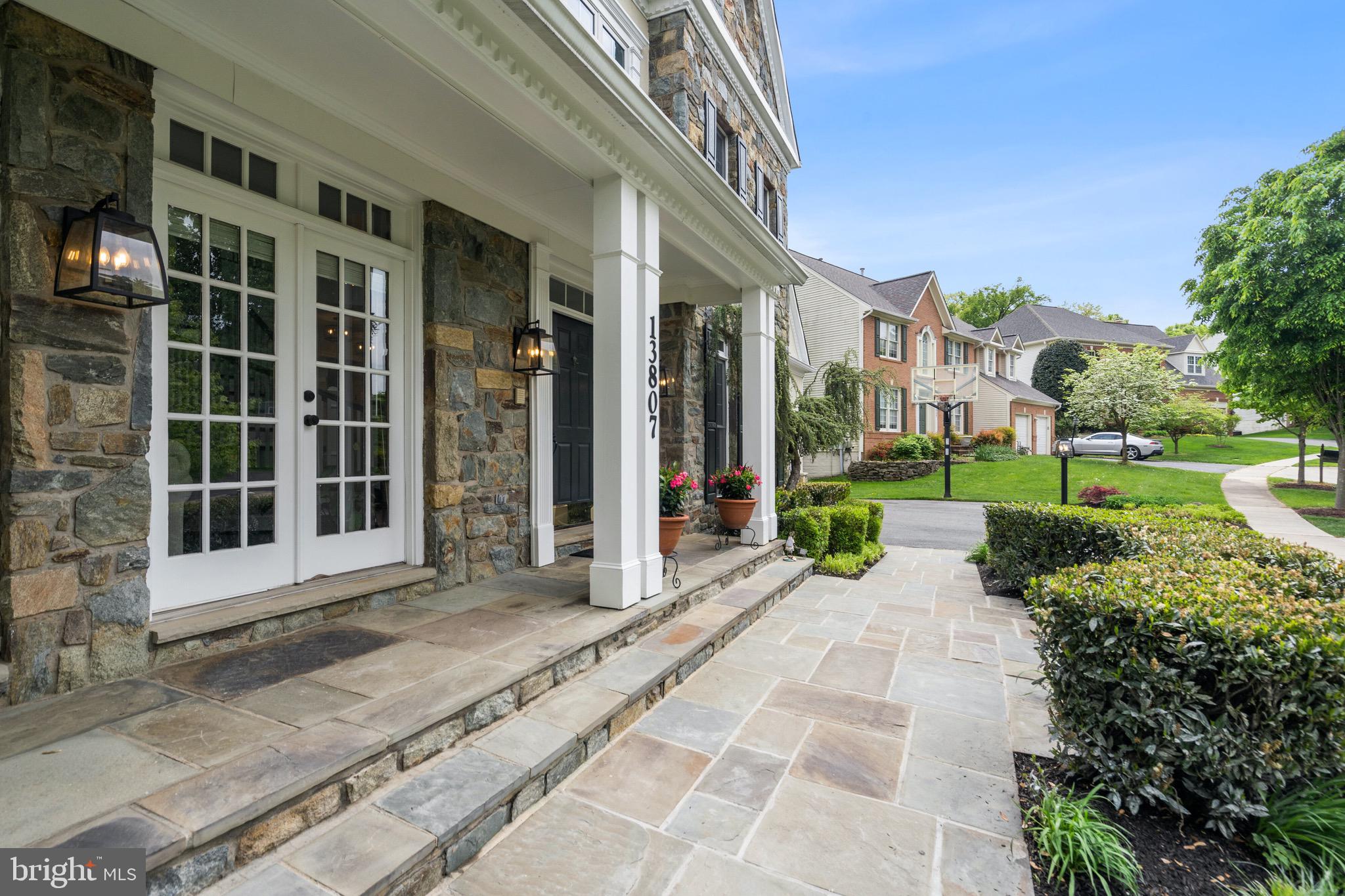 WILLOWS OF POTOMAC - Residential