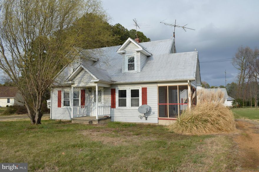 Excellent Investment Opportunity! Four Units, Two in Each Home. Three Lots Convey (Lot1, Parcel 27, and Lot 2 Section B McKays Beach Rd). Property is being sold "as is" after inspections. Property has septic holding tank issues.