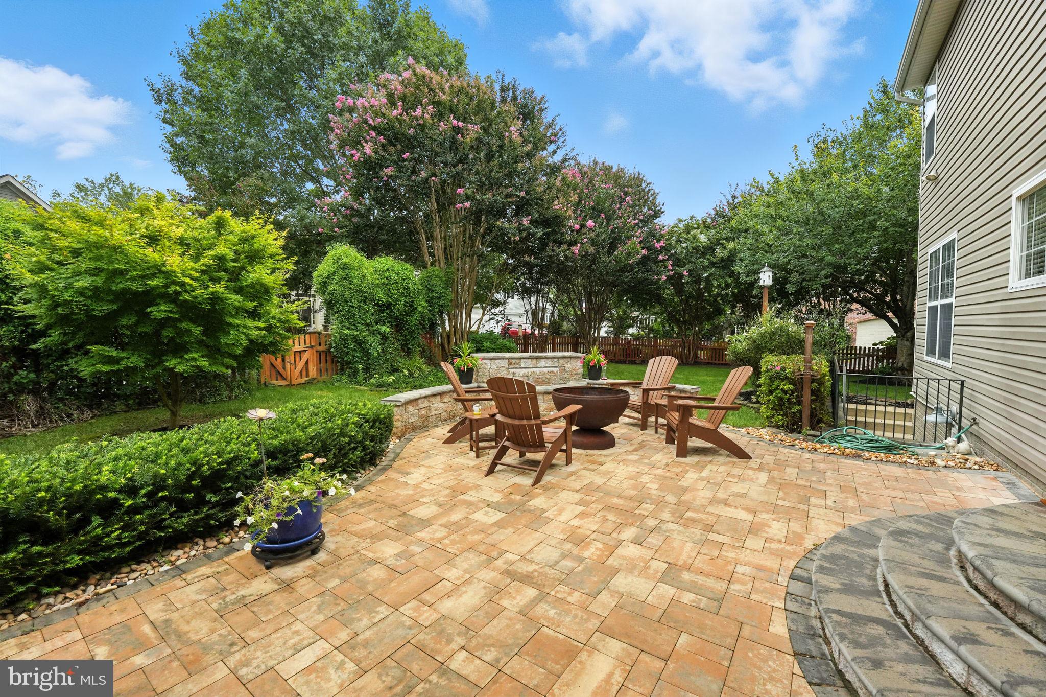 6359 COLONIAL VILLAGE LOOP
