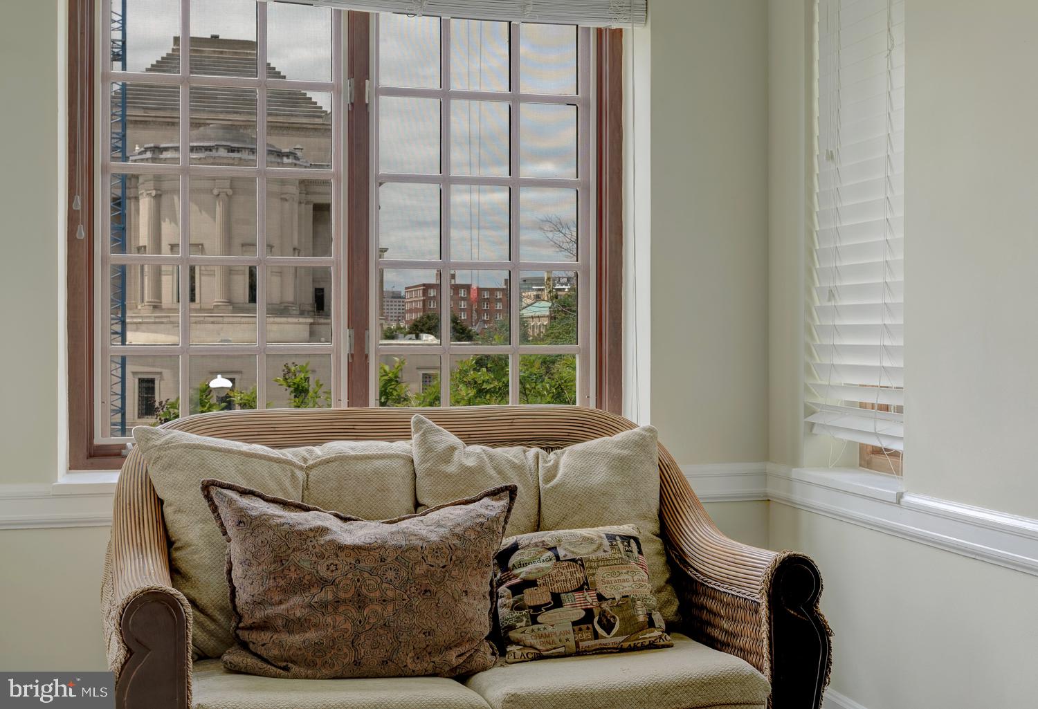 LOGAN CIRCLE - Residential