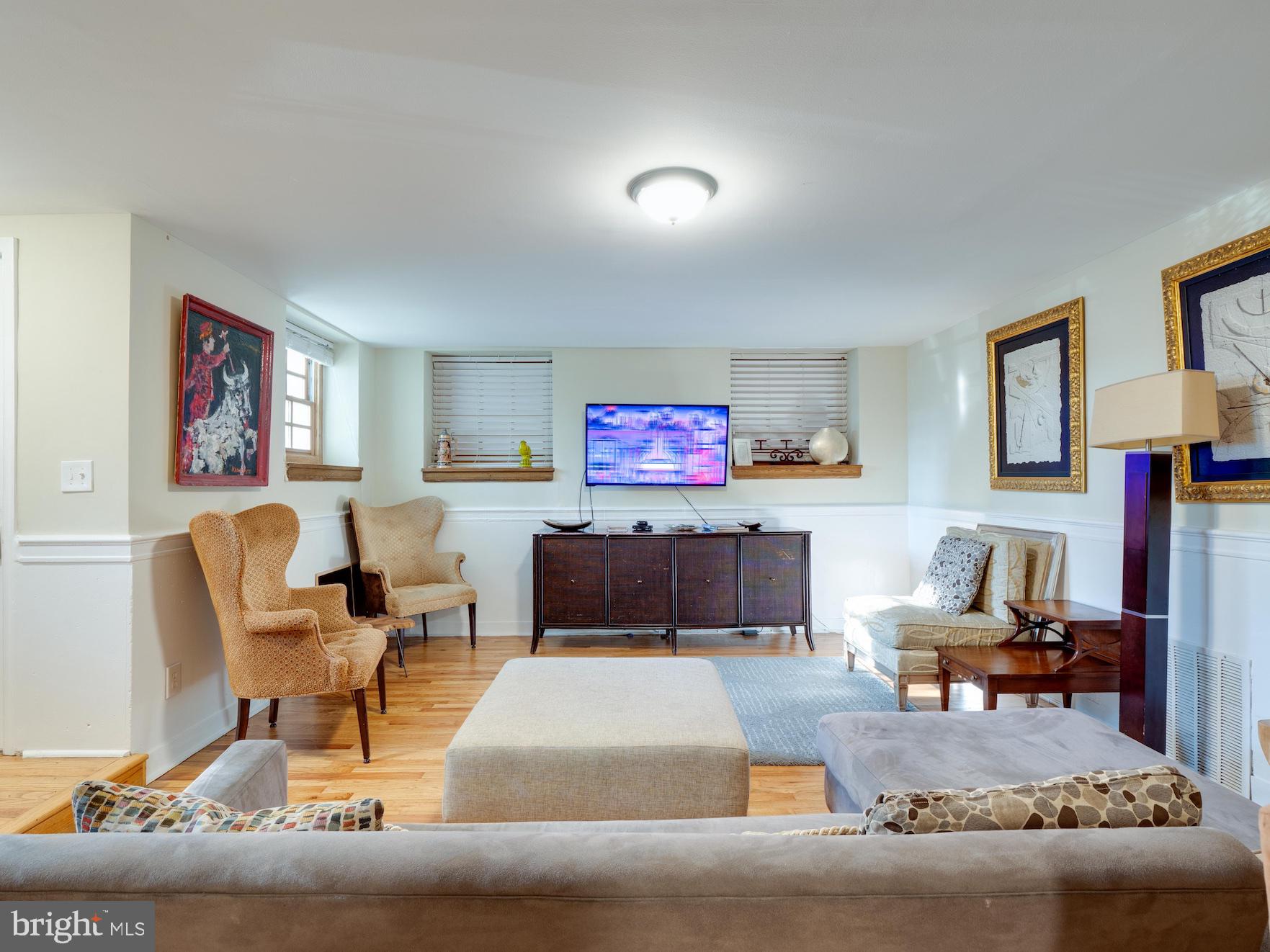 LOGAN CIRCLE - Residential