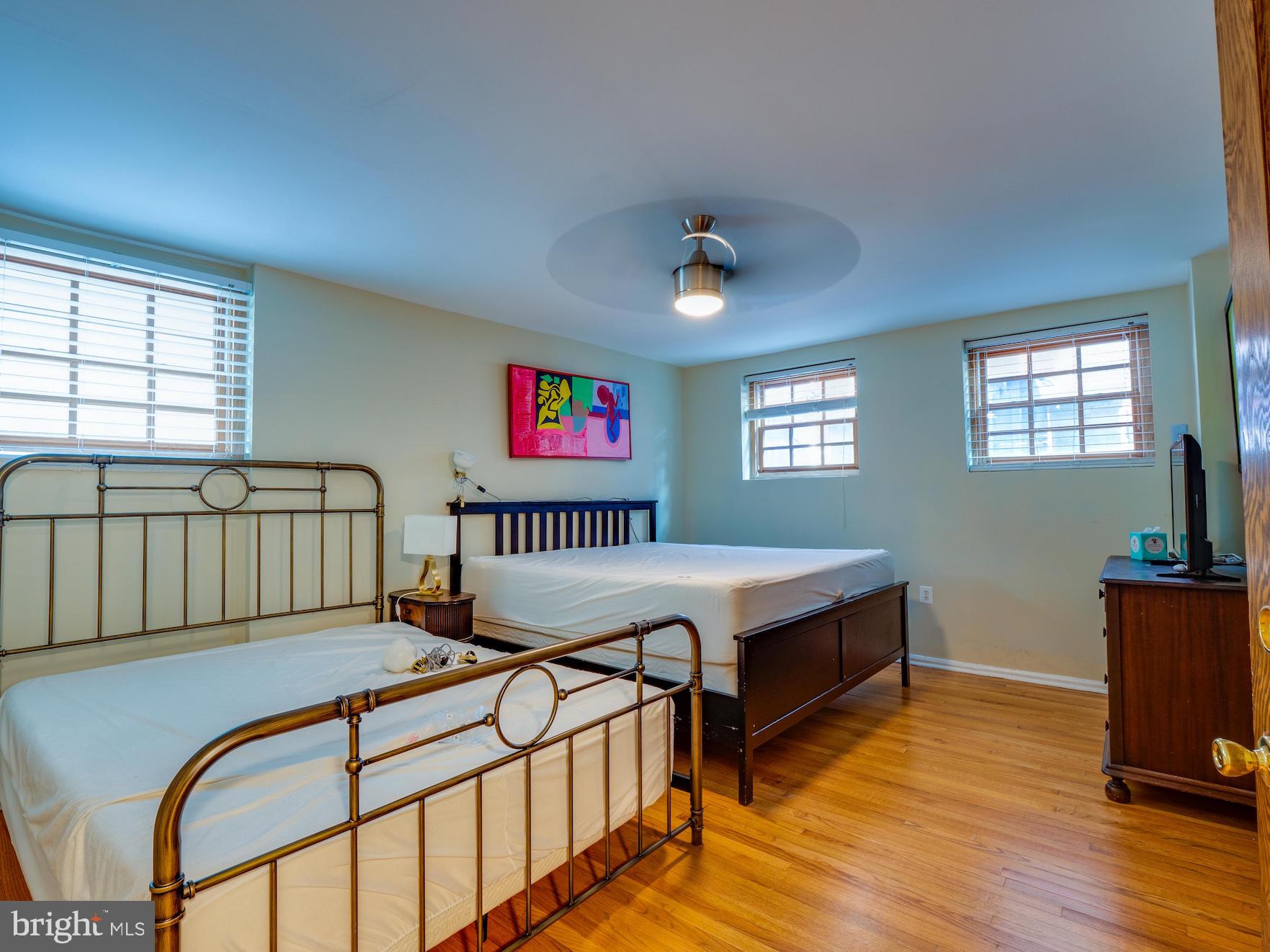 LOGAN CIRCLE - Residential