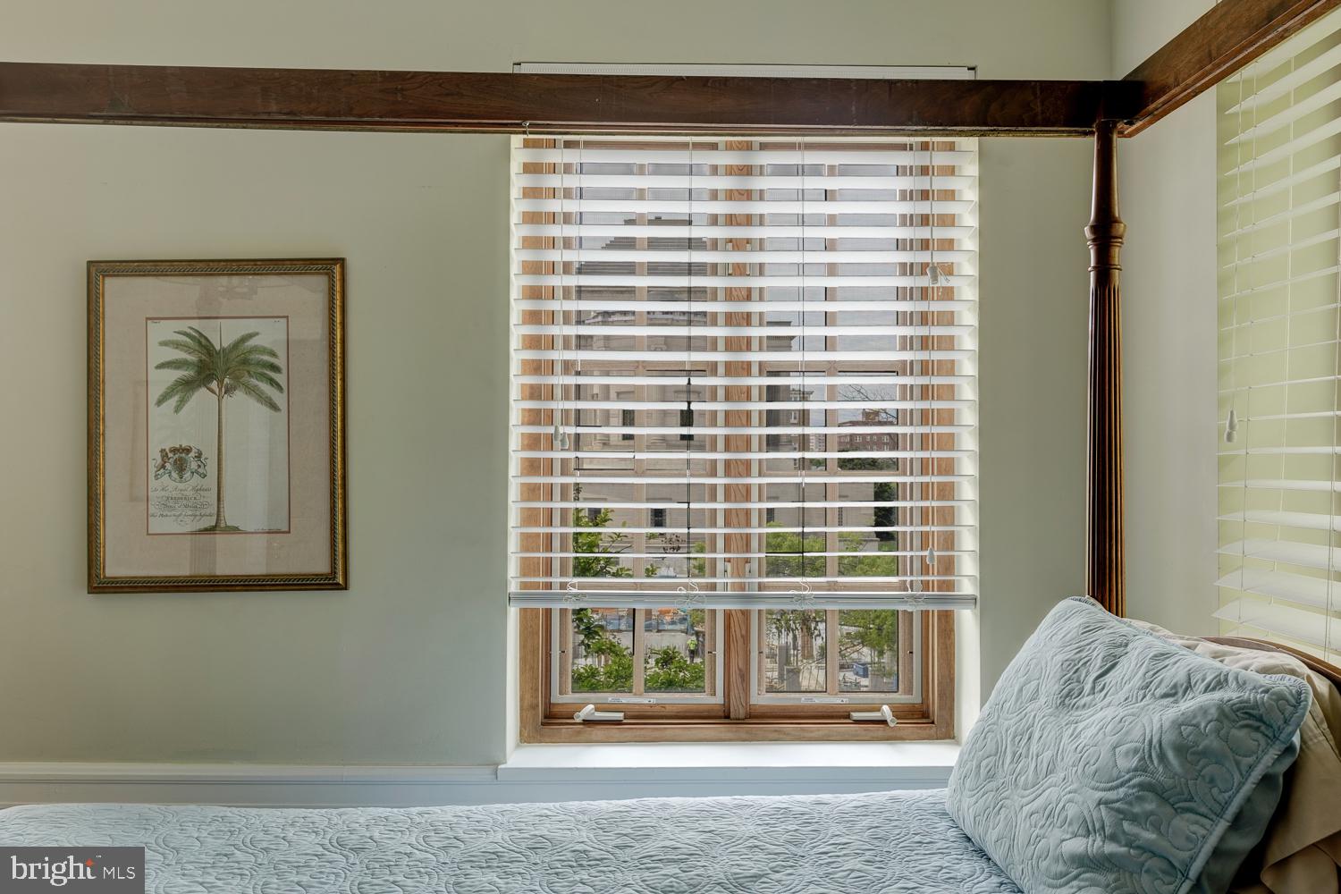 LOGAN CIRCLE - Residential