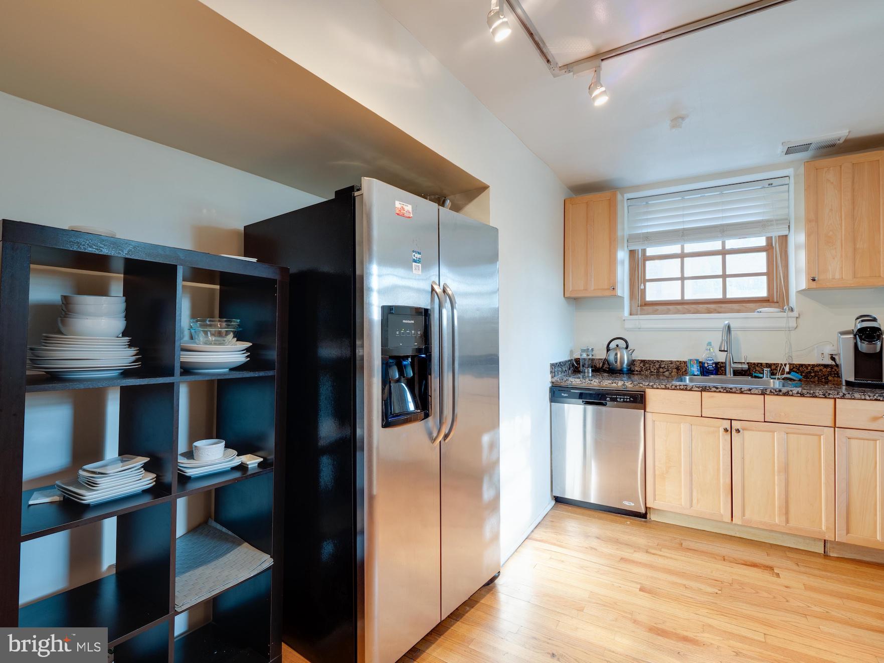 LOGAN CIRCLE - Residential