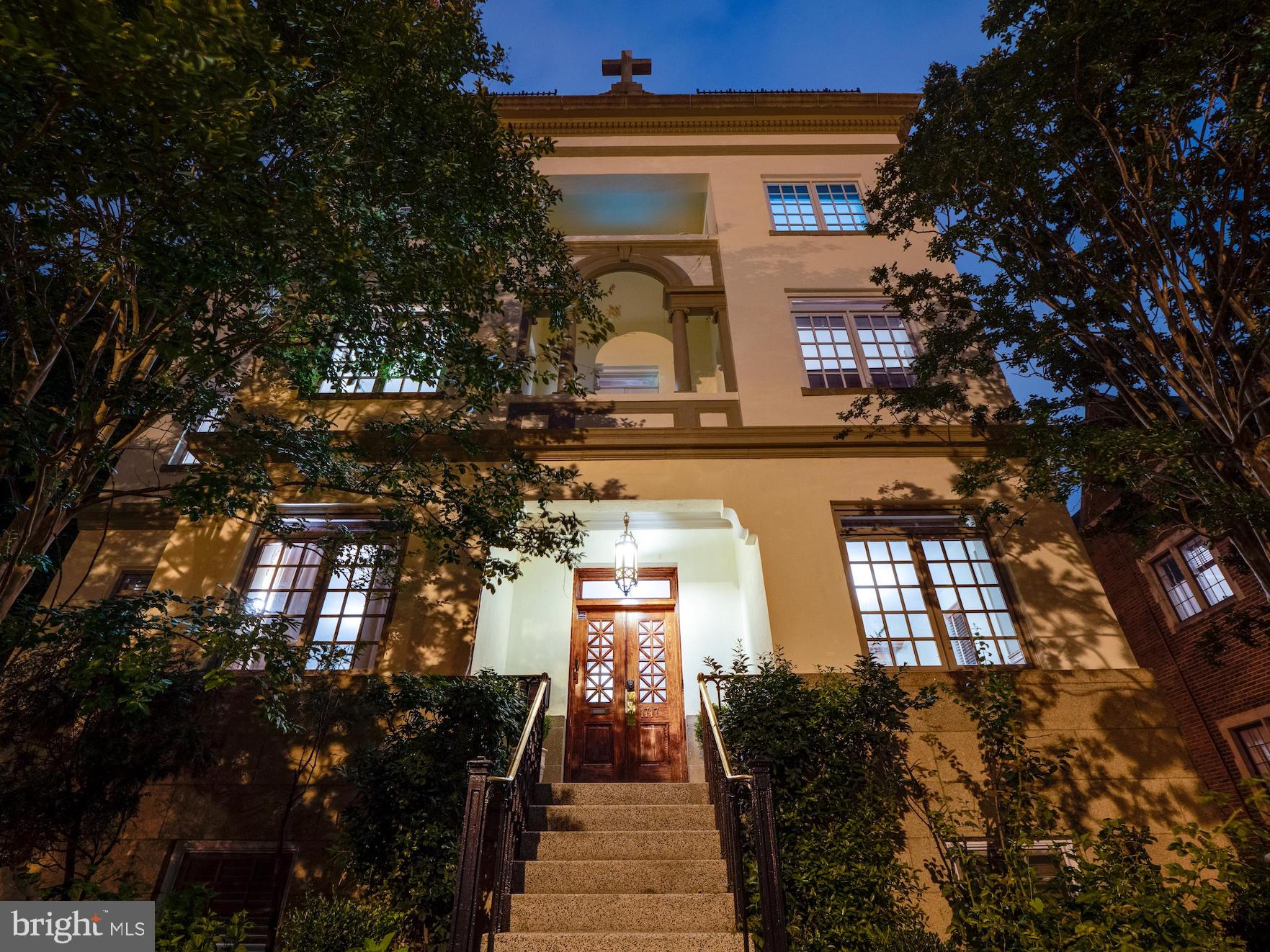 LOGAN CIRCLE - Residential