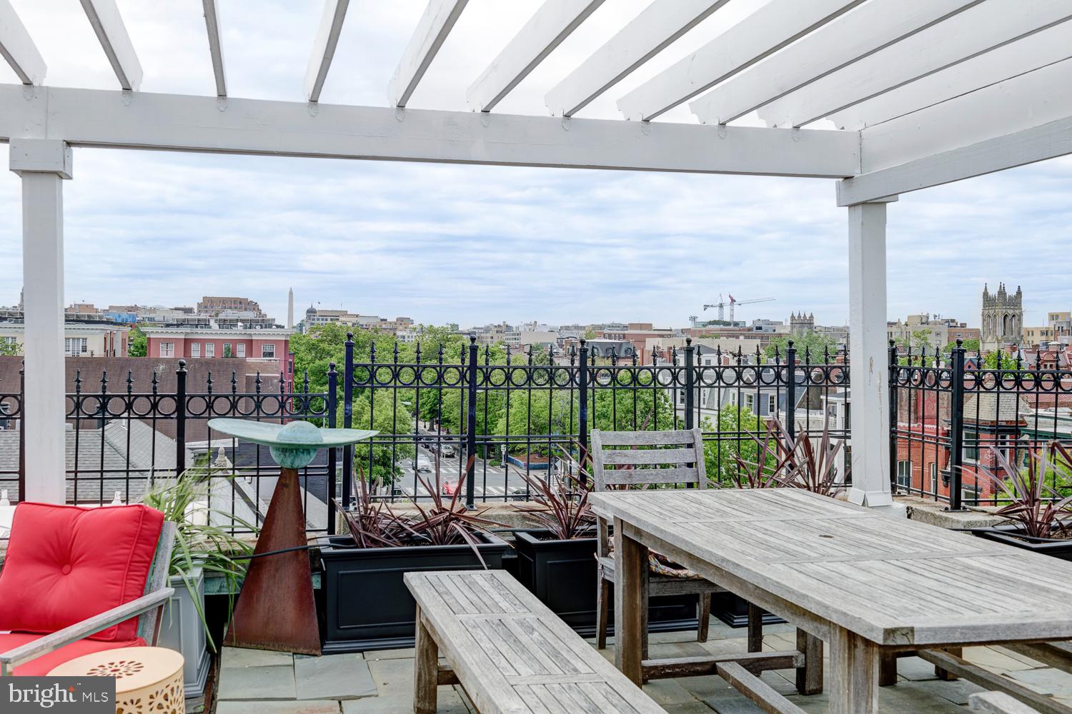 LOGAN CIRCLE - Residential