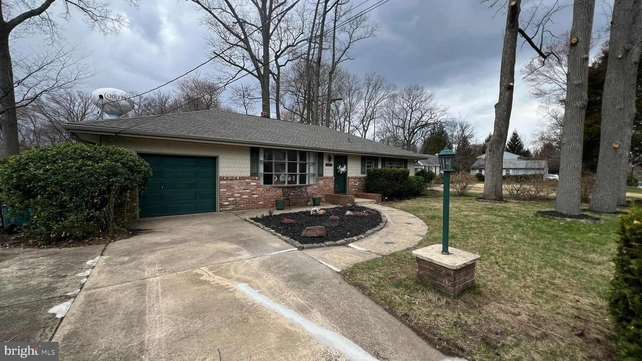 Cherry Hill, New Jersey 08002, United States, 3 Bedrooms Bedrooms, ,2 BathroomsBathrooms,Residential,Coming Soon,98407