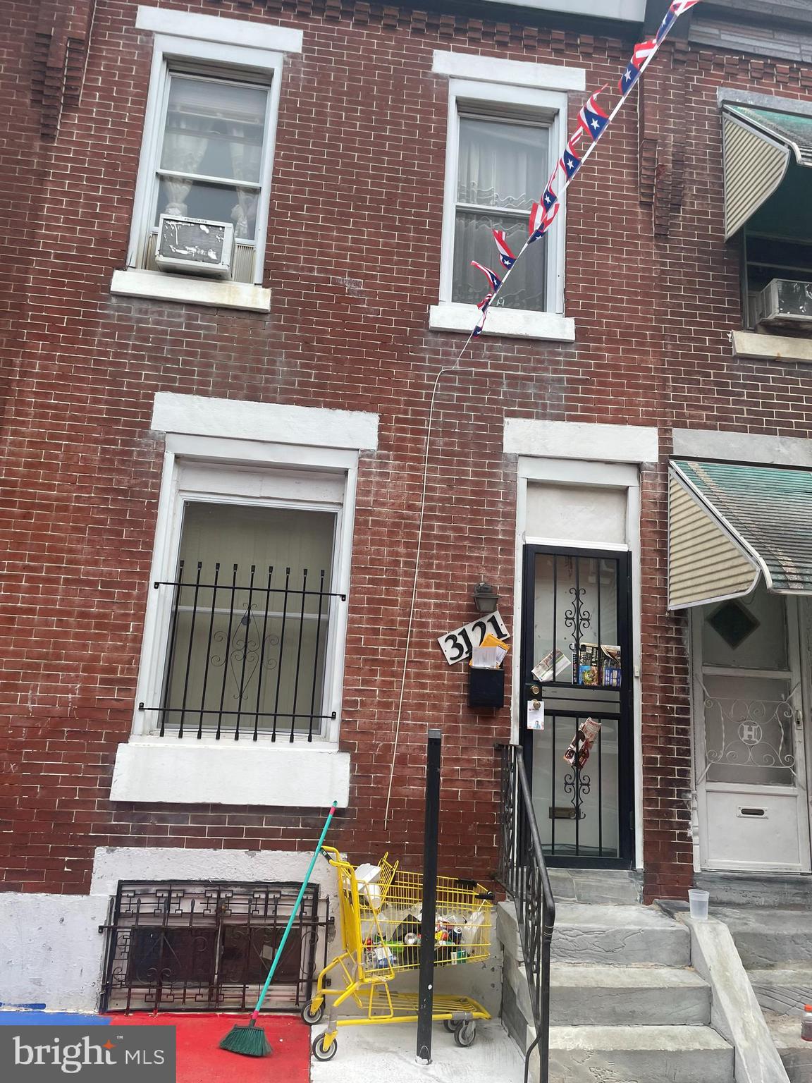 KENSINGTON - Residential