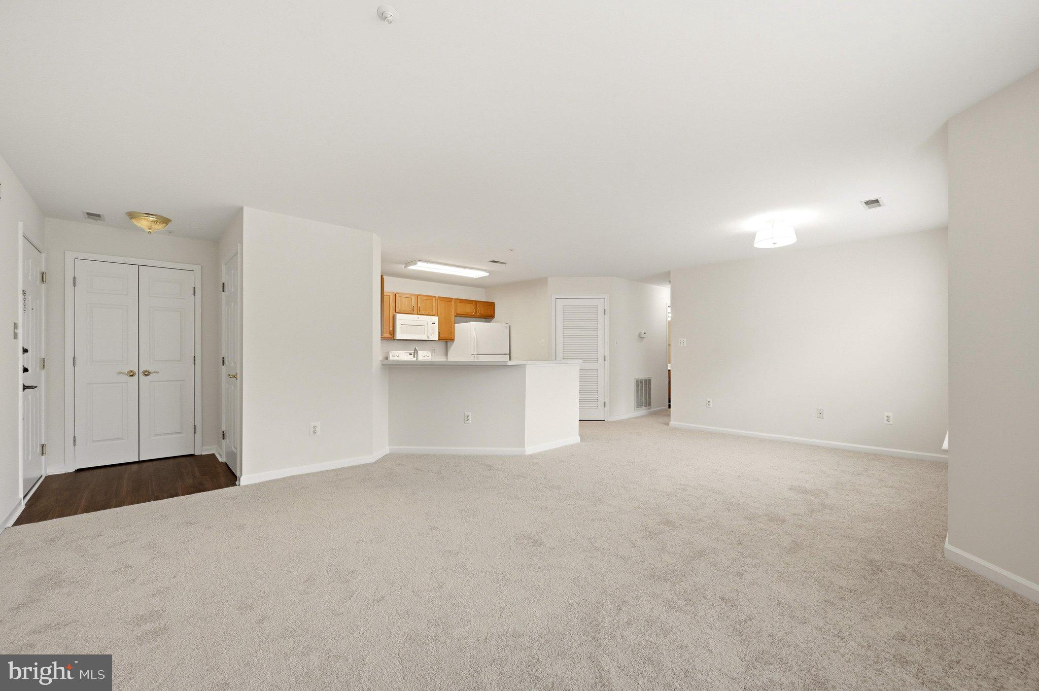 2011 STARLIGHT LANE 2D