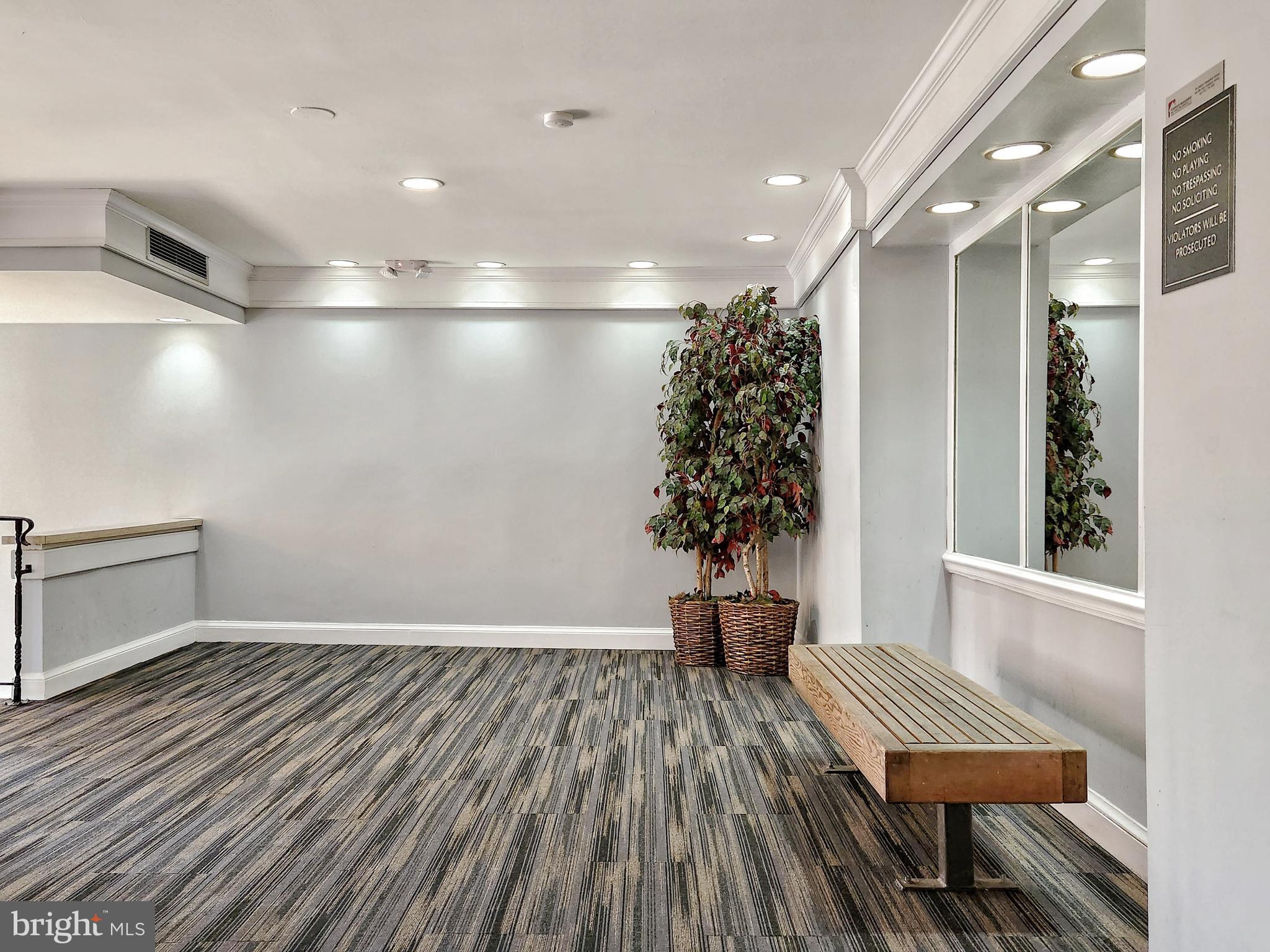 IVYMOUNT COURT - Residential Lease