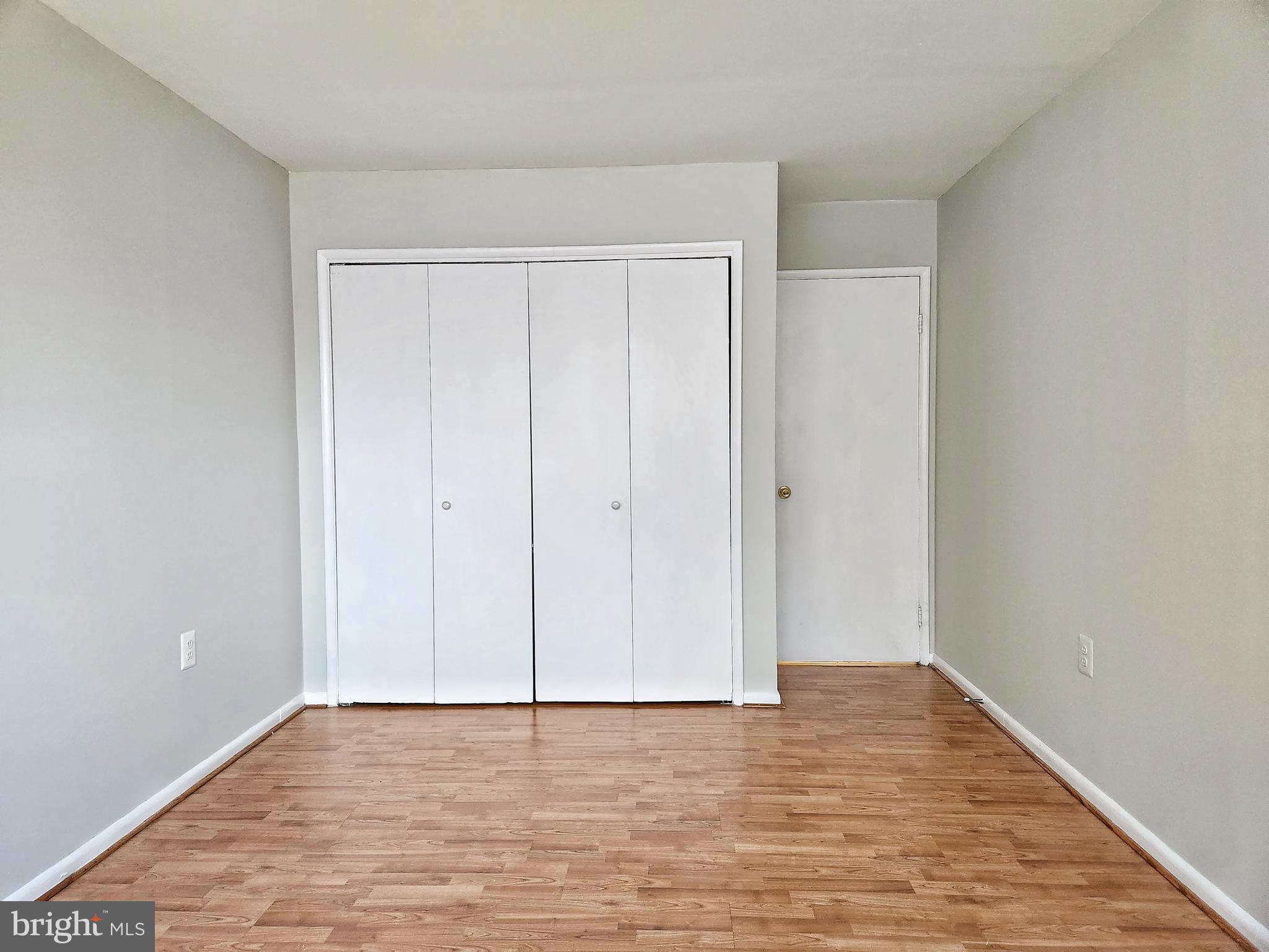 IVYMOUNT COURT - Residential Lease