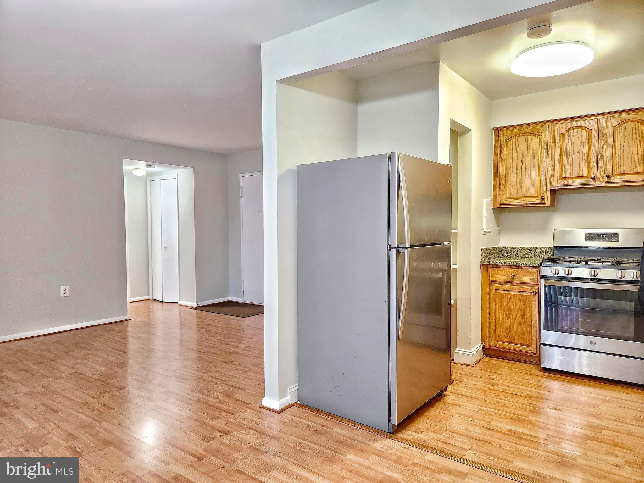 IVYMOUNT COURT - Residential Lease