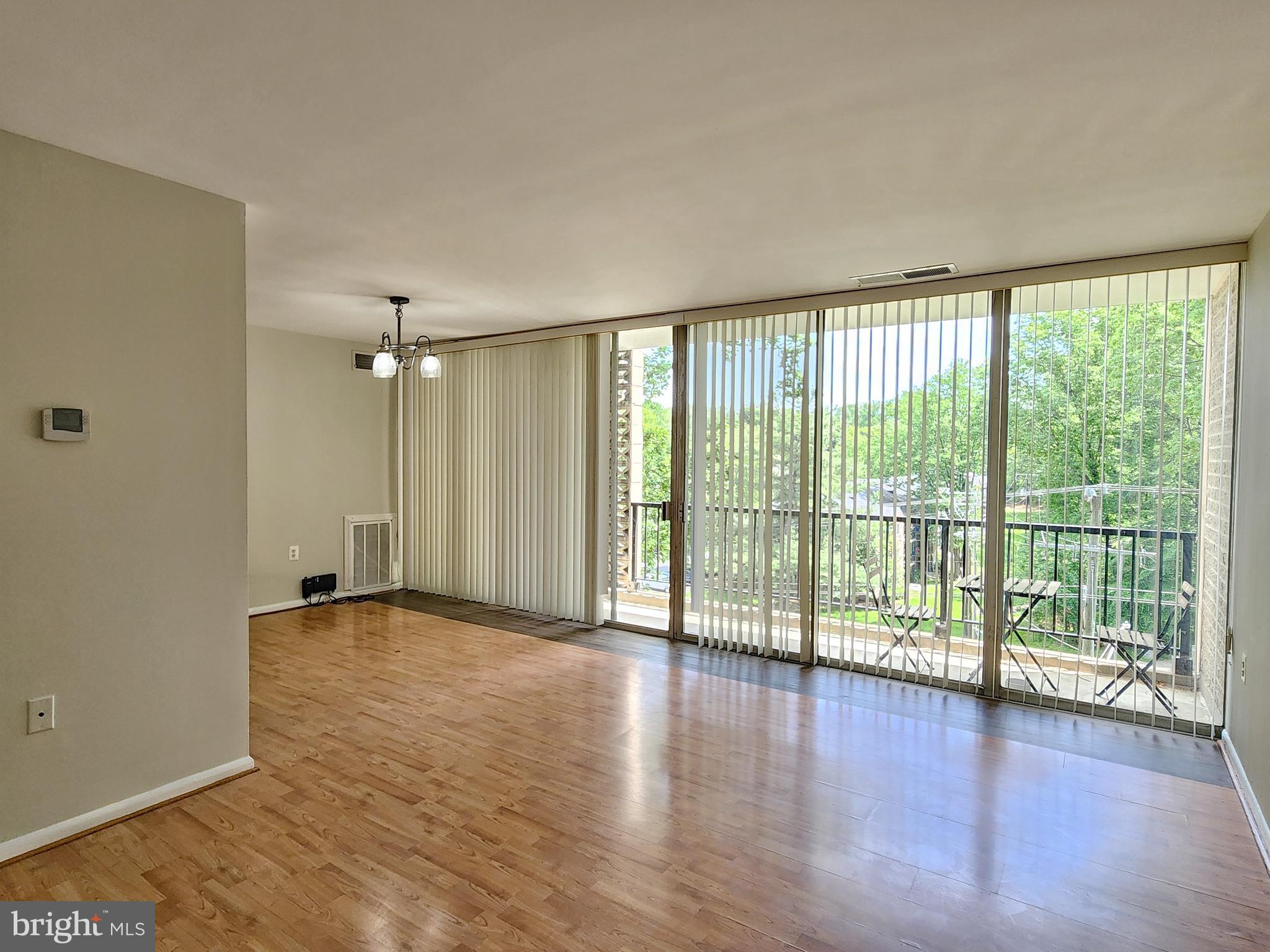 IVYMOUNT COURT - Residential Lease