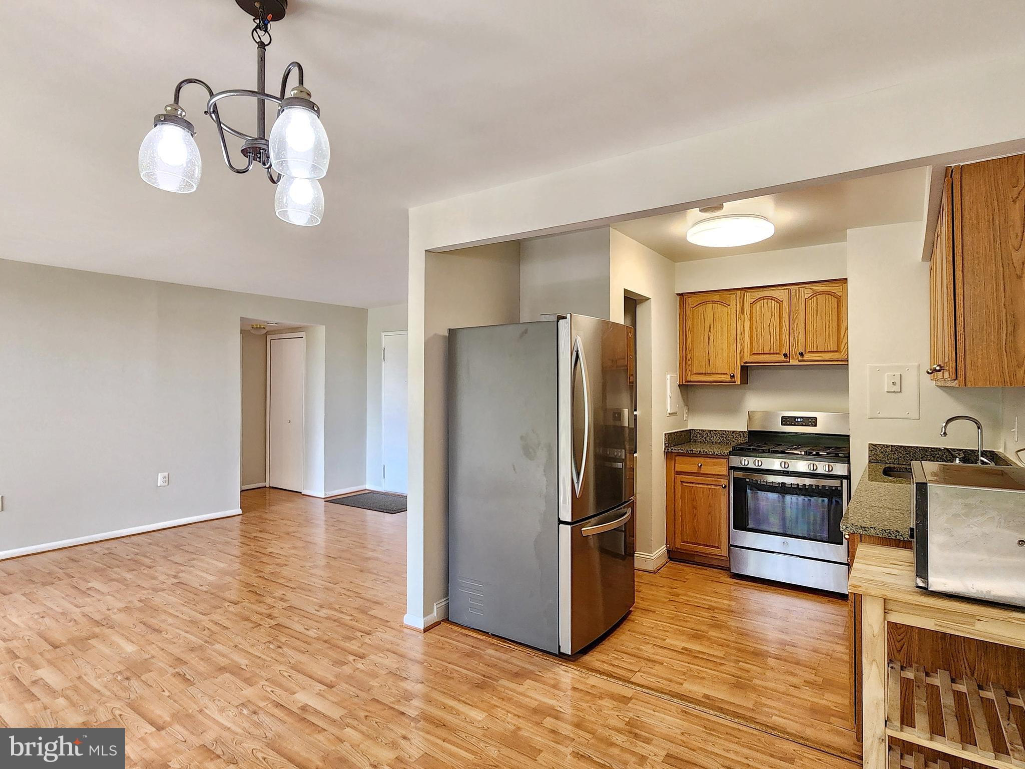 IVYMOUNT COURT - Residential Lease