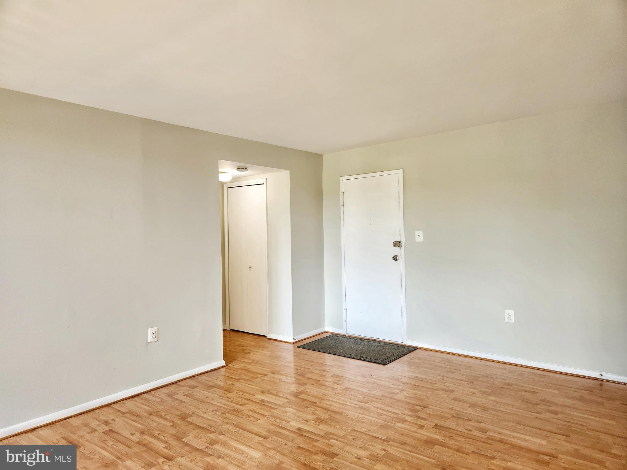 IVYMOUNT COURT - Residential Lease