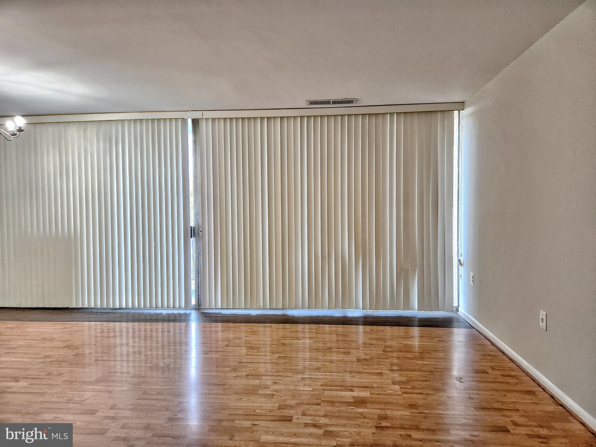 IVYMOUNT COURT - Residential Lease