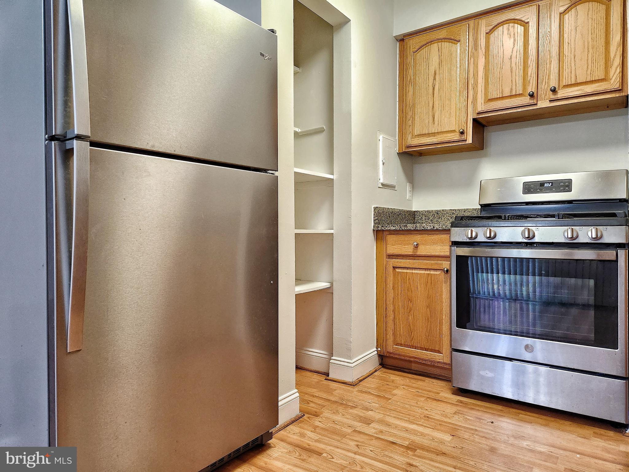 IVYMOUNT COURT - Residential Lease