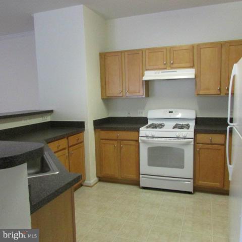 STONEGATE AT FAIRCREST - Residential Lease