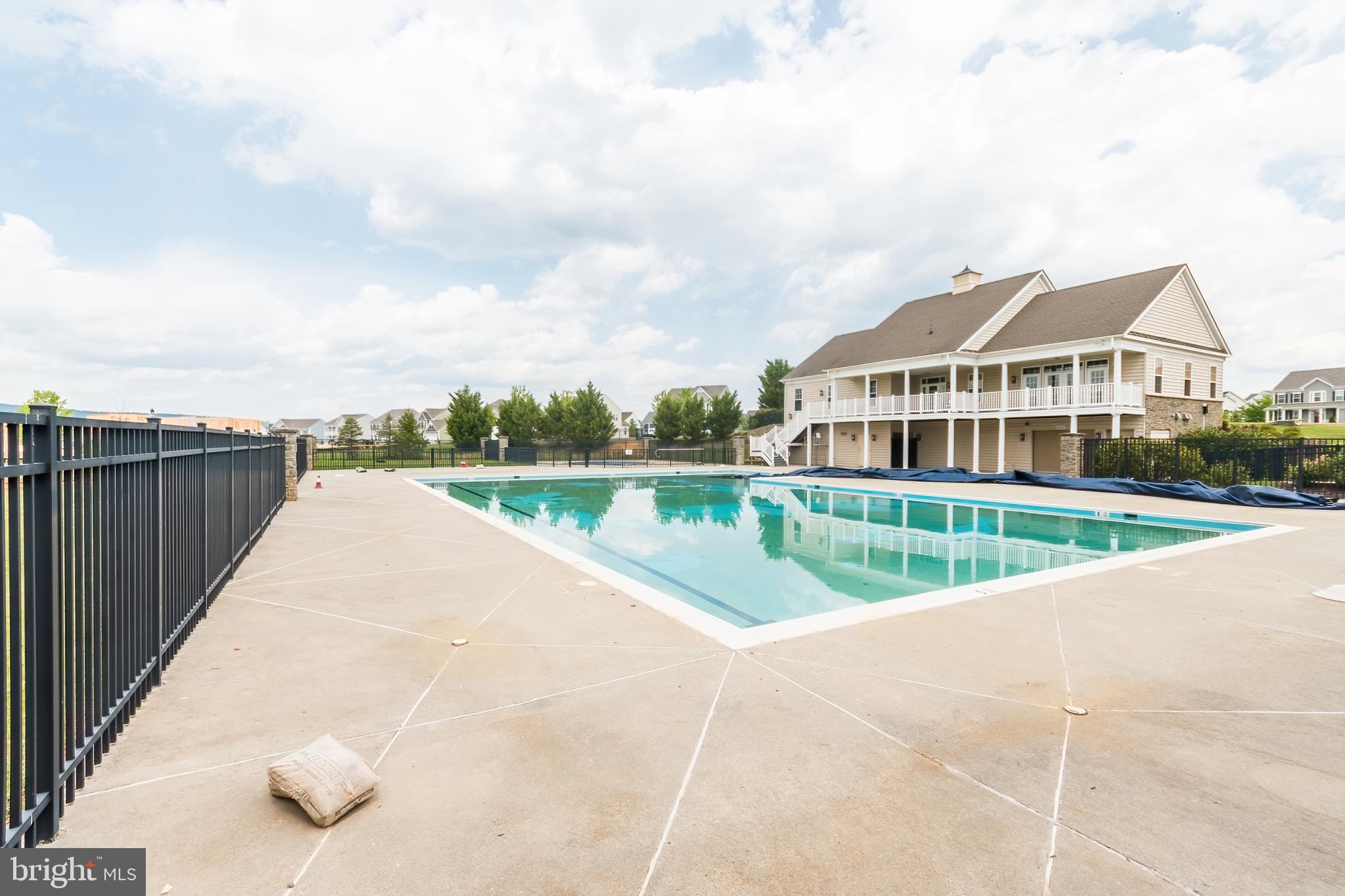 MARTINSBURG STATION - Residential