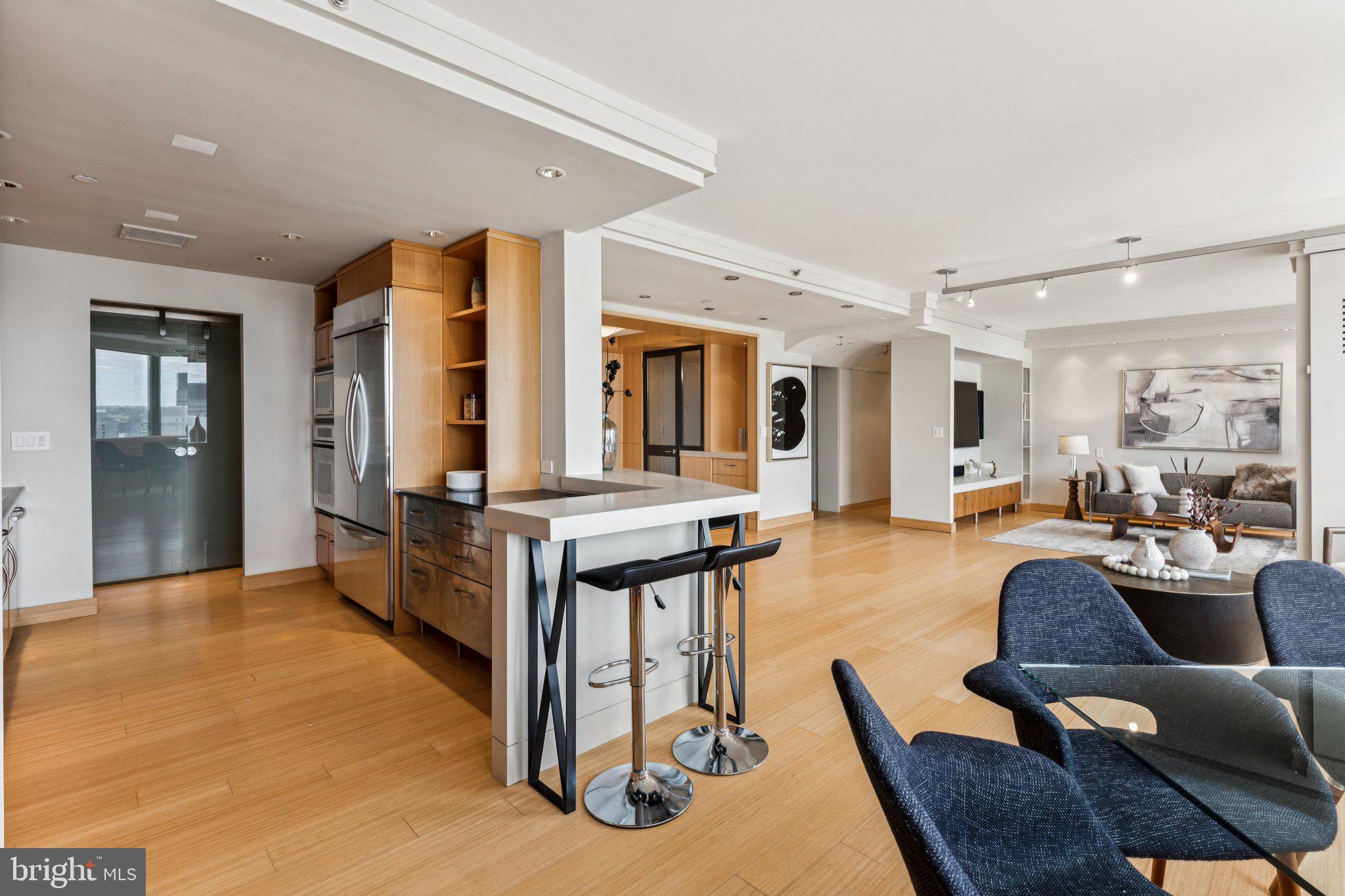 RITTENHOUSE SQUARE - Residential