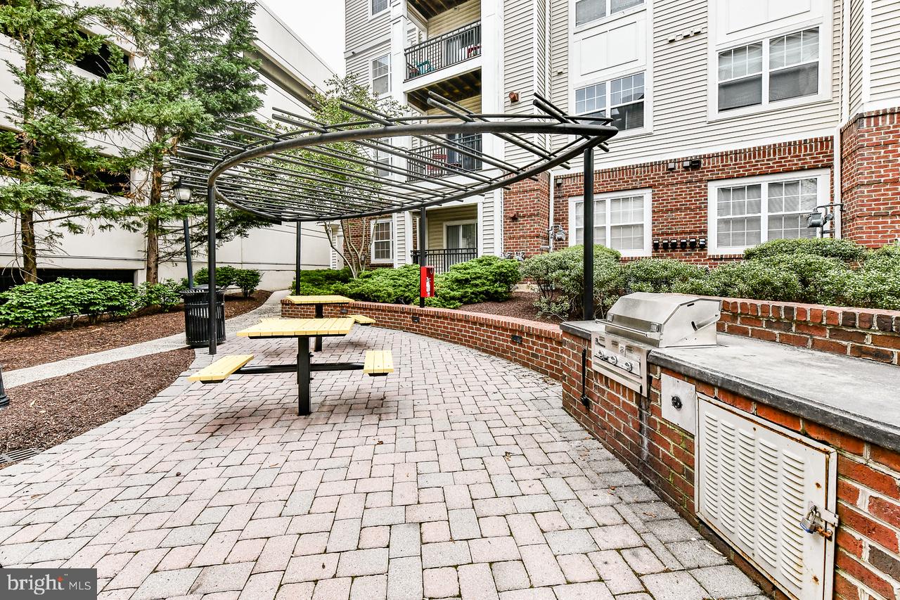 BRYSON AT WOODLAND PARK - Residential Lease