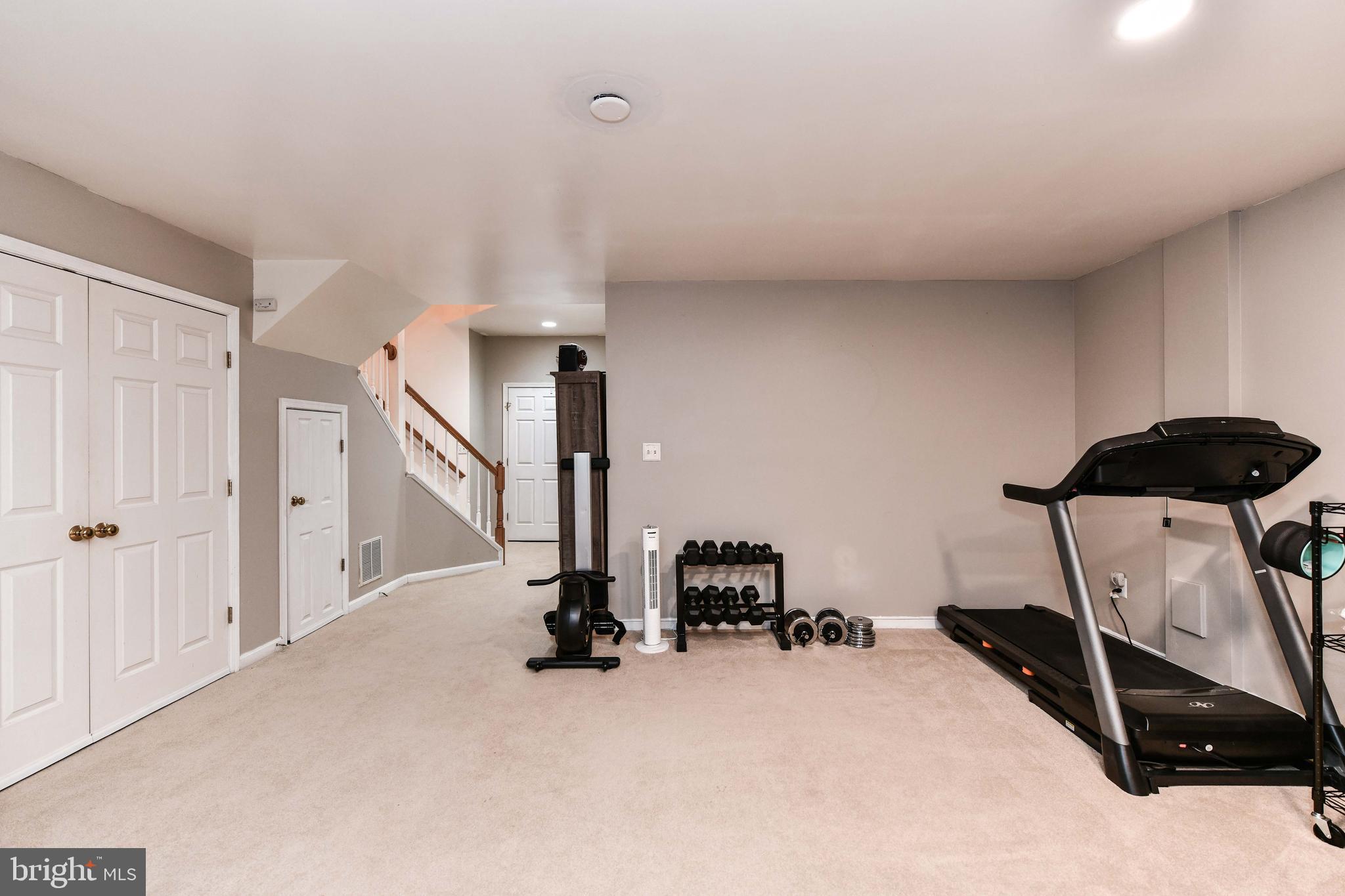 CASCADES - Residential Lease