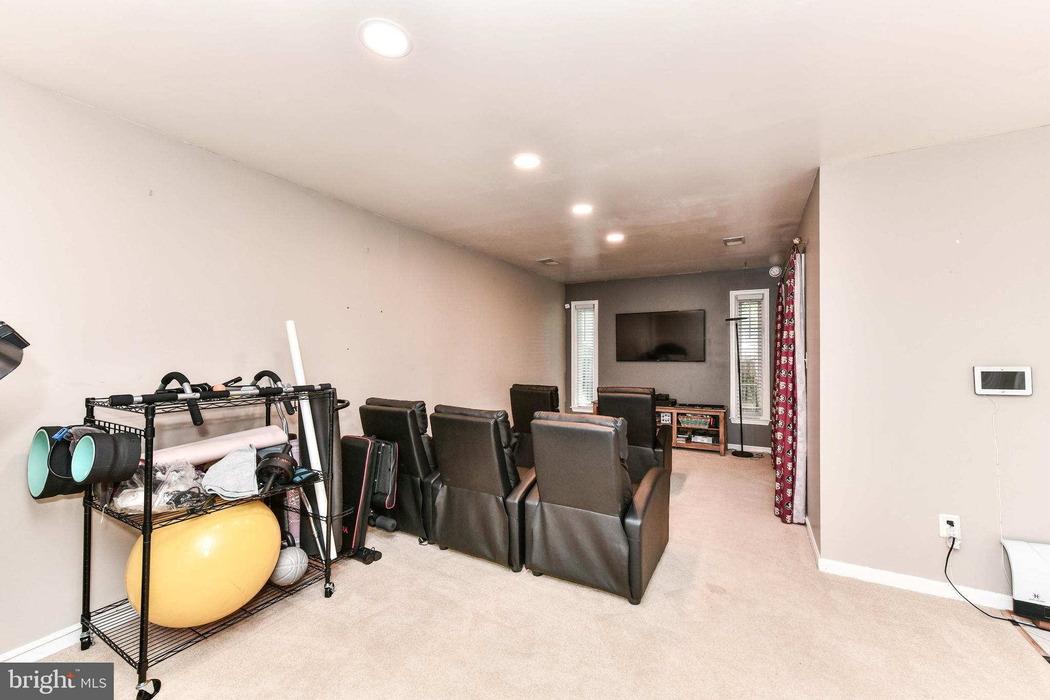 CASCADES - Residential Lease