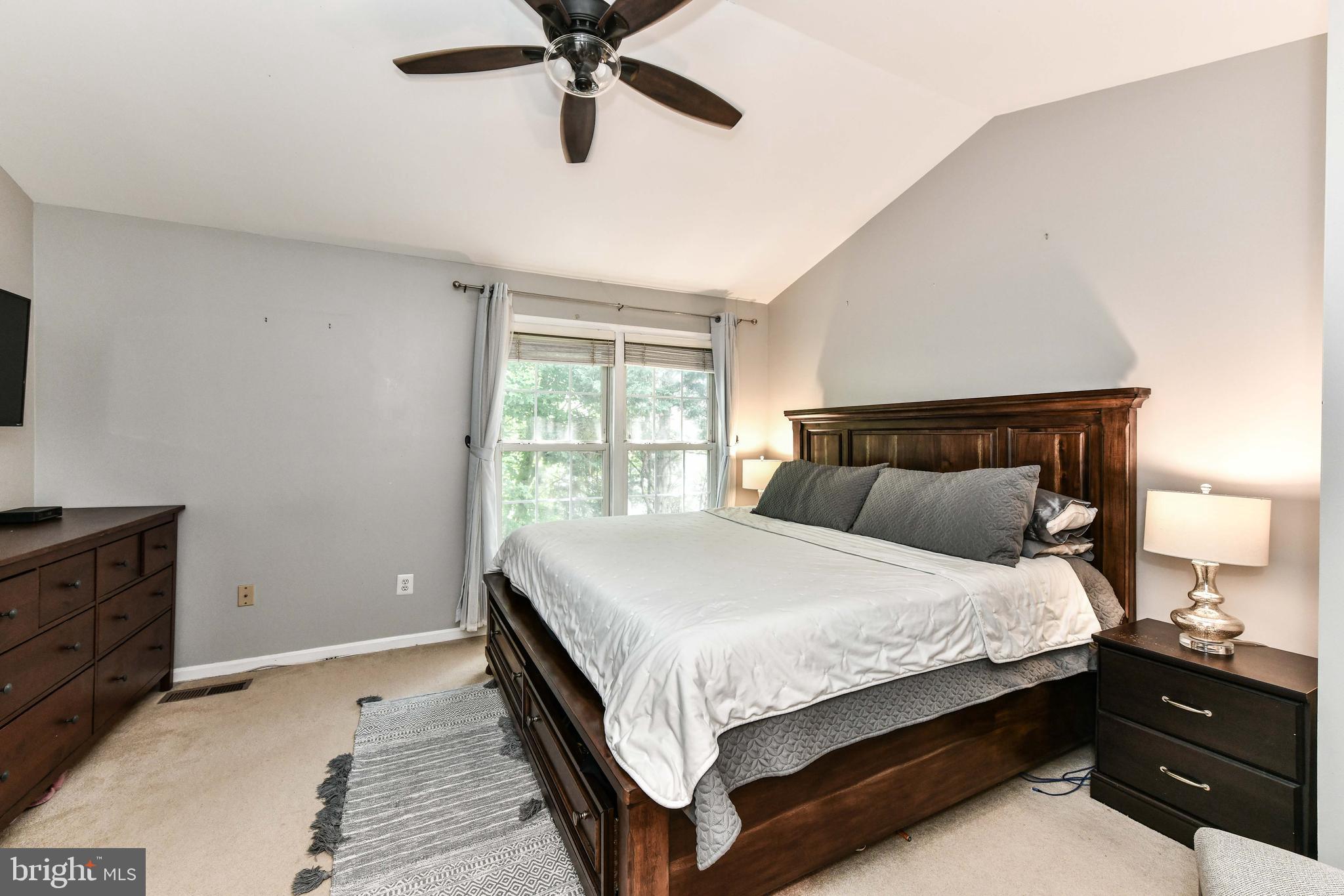 CASCADES - Residential Lease