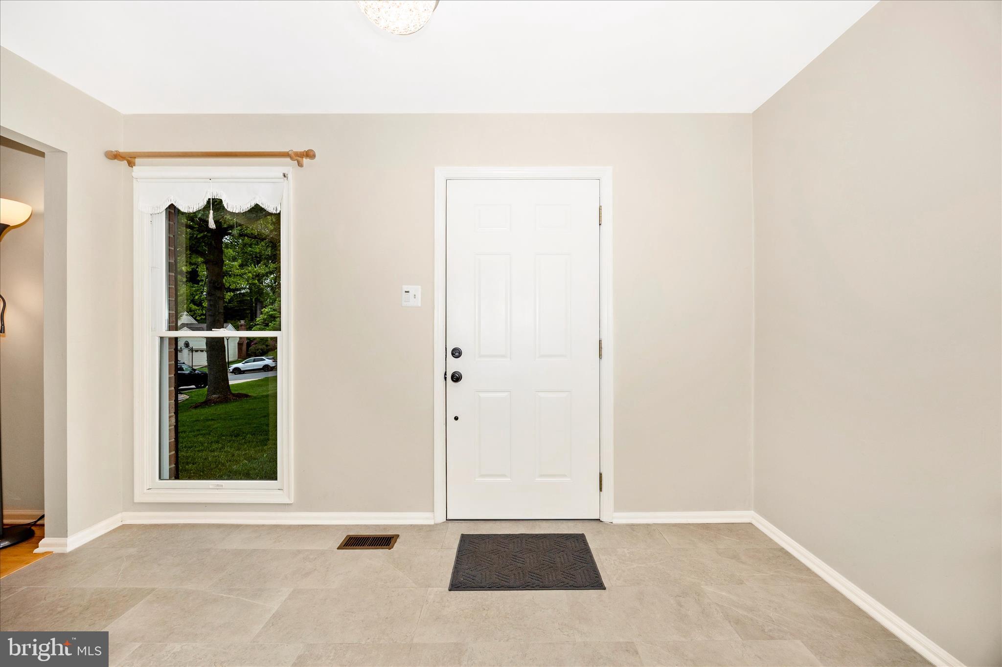 2433 HENSLOWE DRIVE