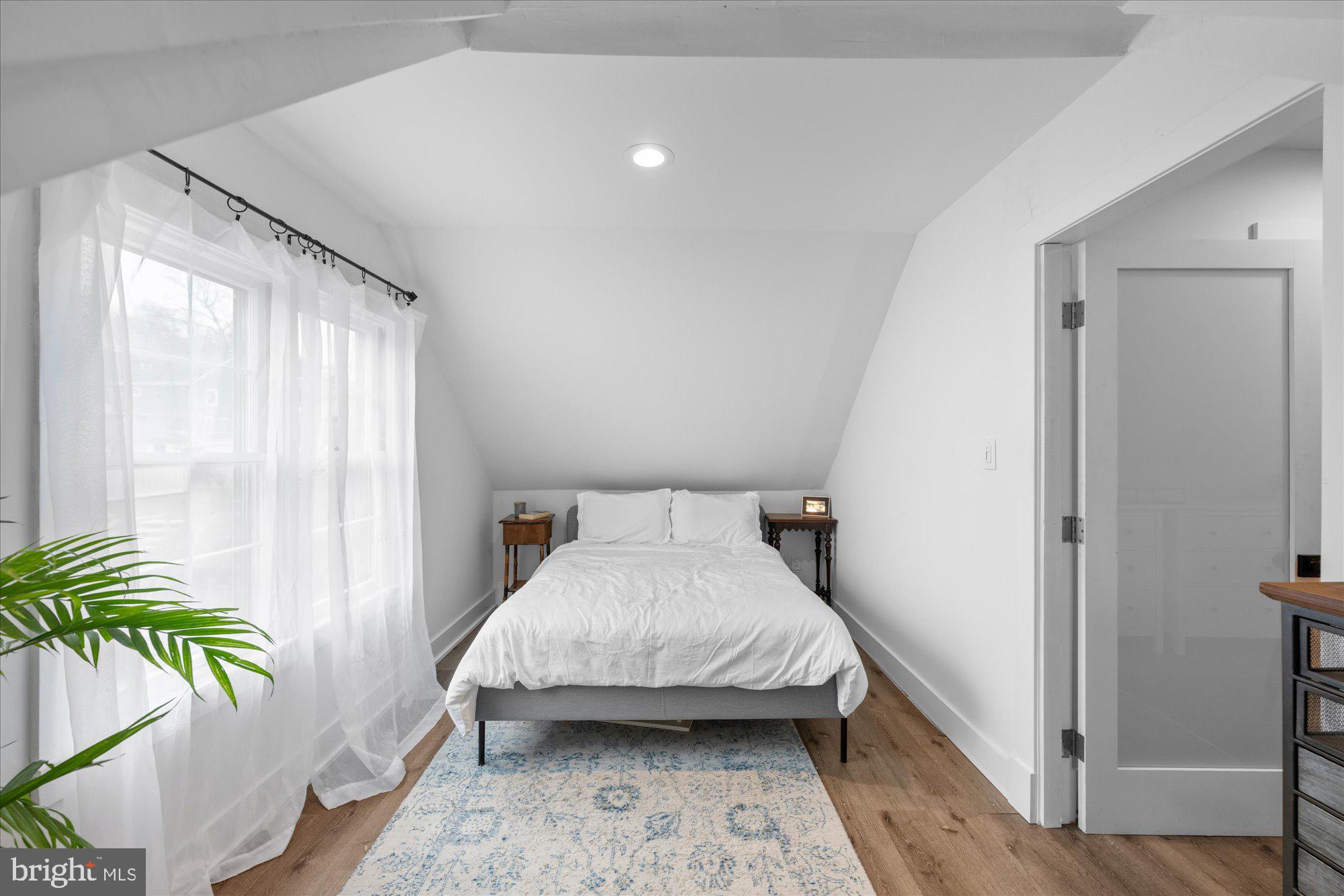 HOMEWOOD - Residential