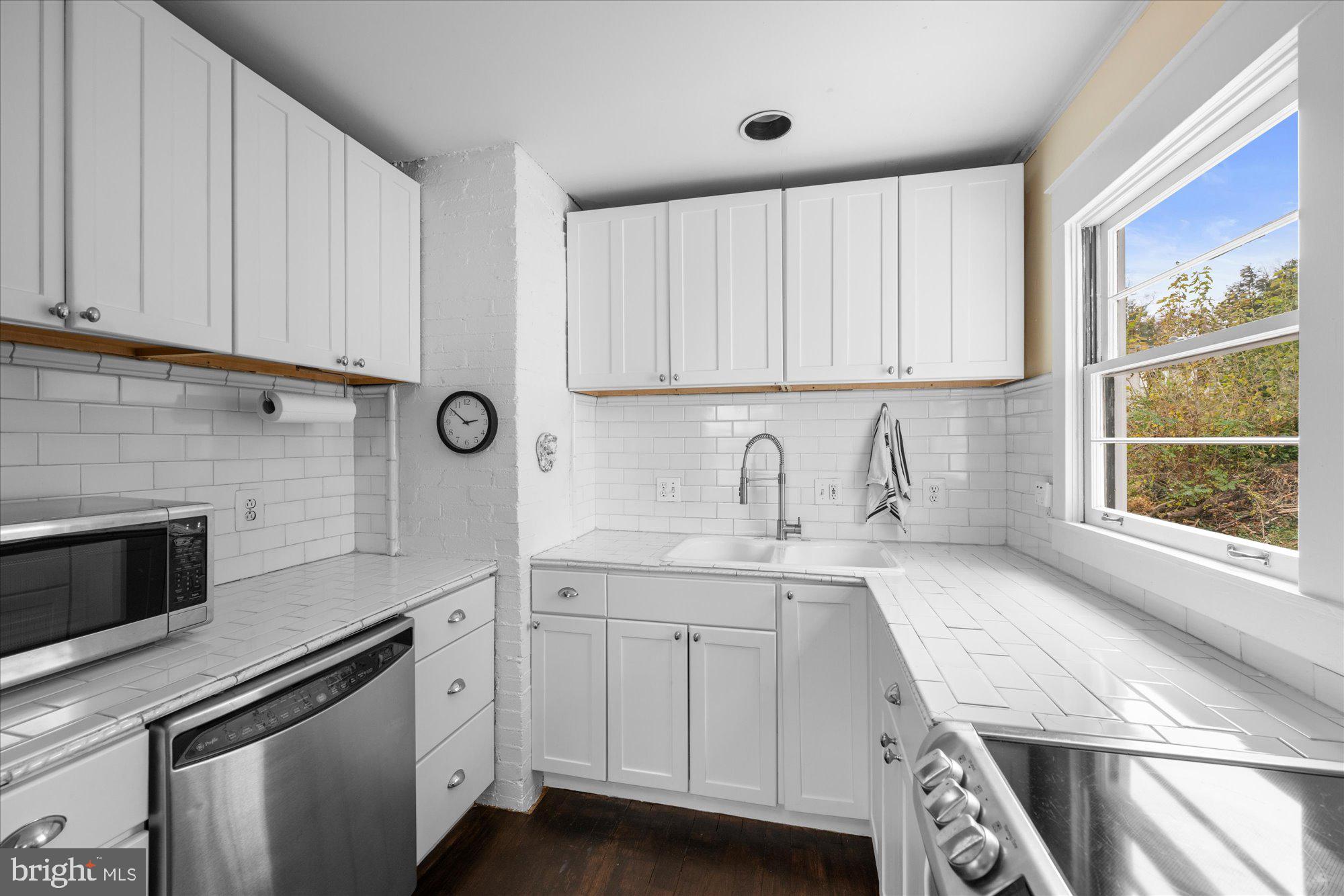 HOMEWOOD - Residential