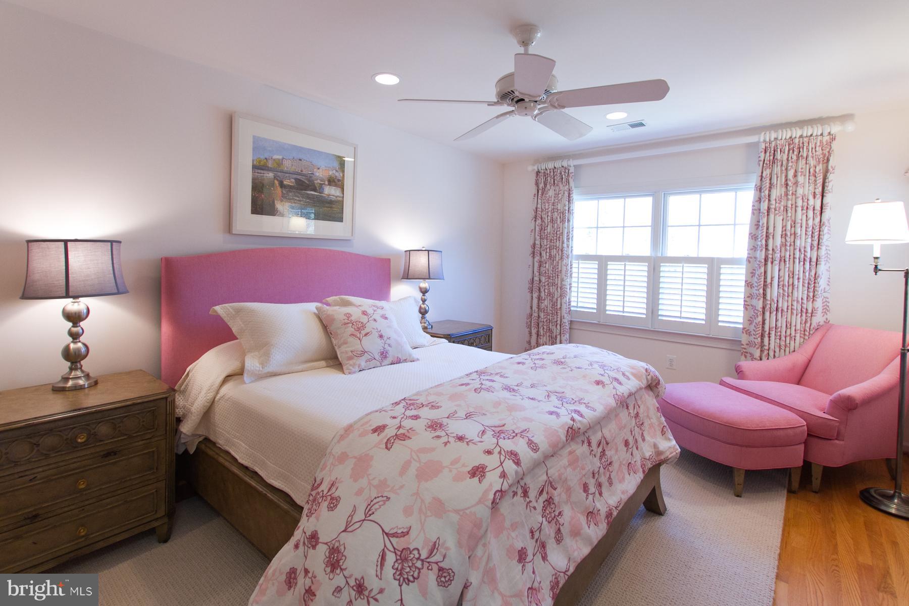 COLLINGWOOD - Residential