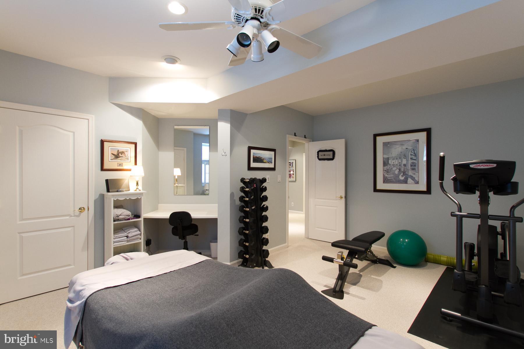 COLLINGWOOD - Residential