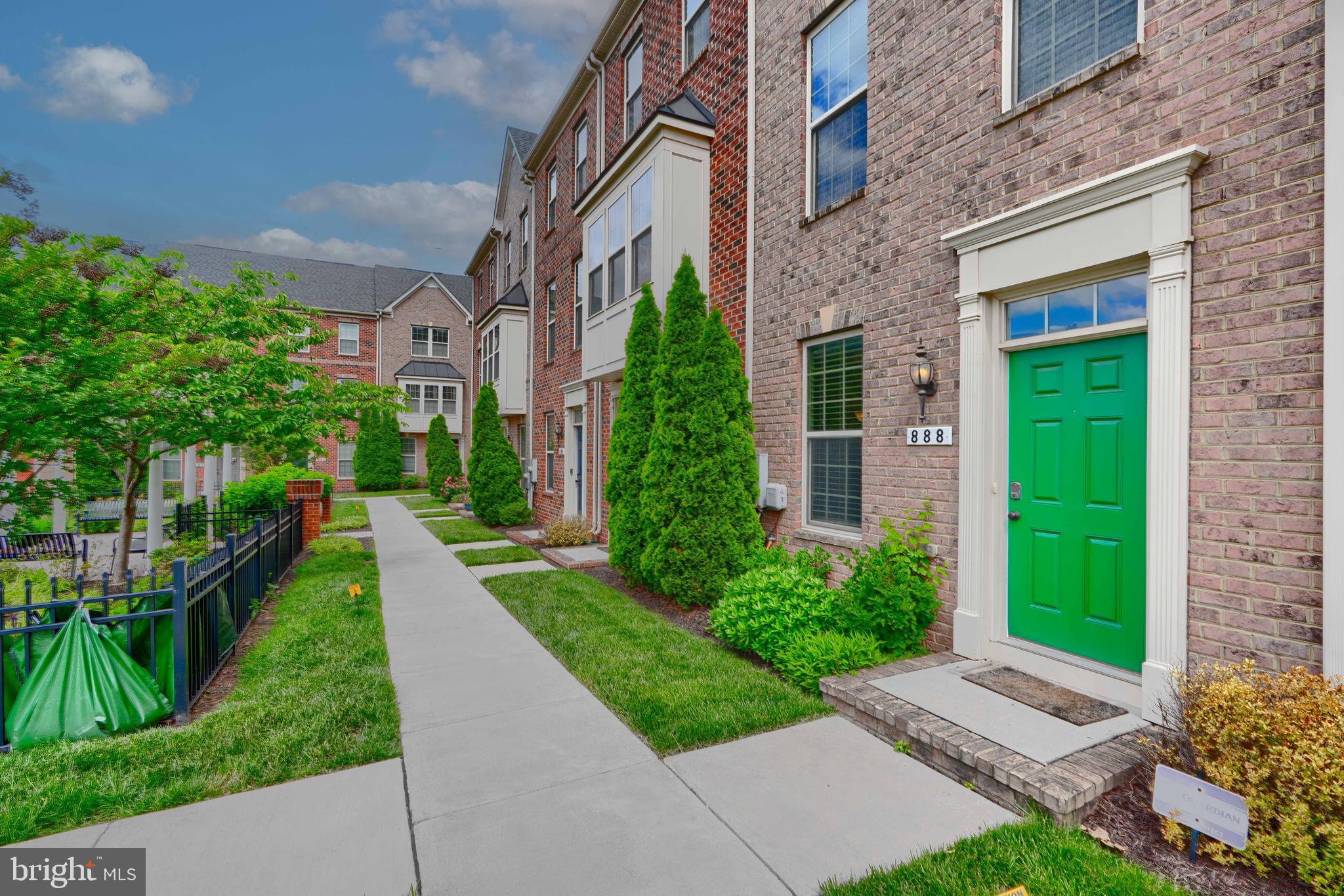 O'DONNELL SQUARE - Residential