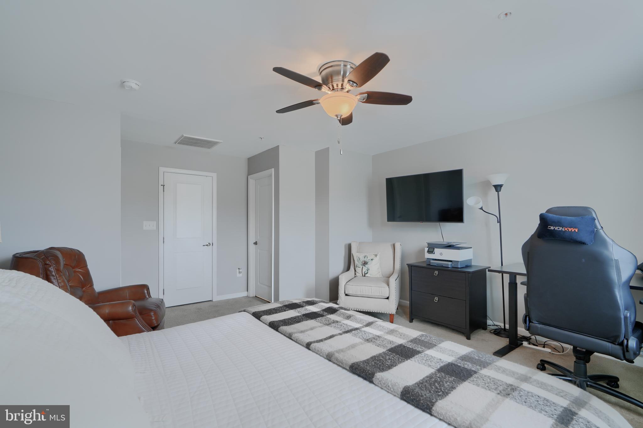 O'DONNELL SQUARE - Residential