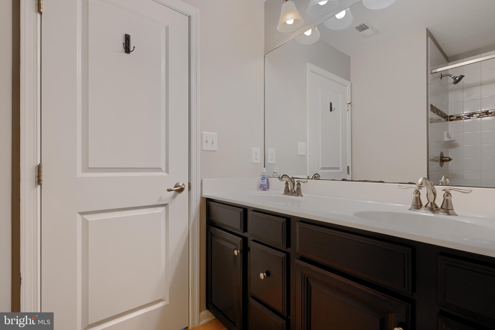 O'DONNELL SQUARE - Residential