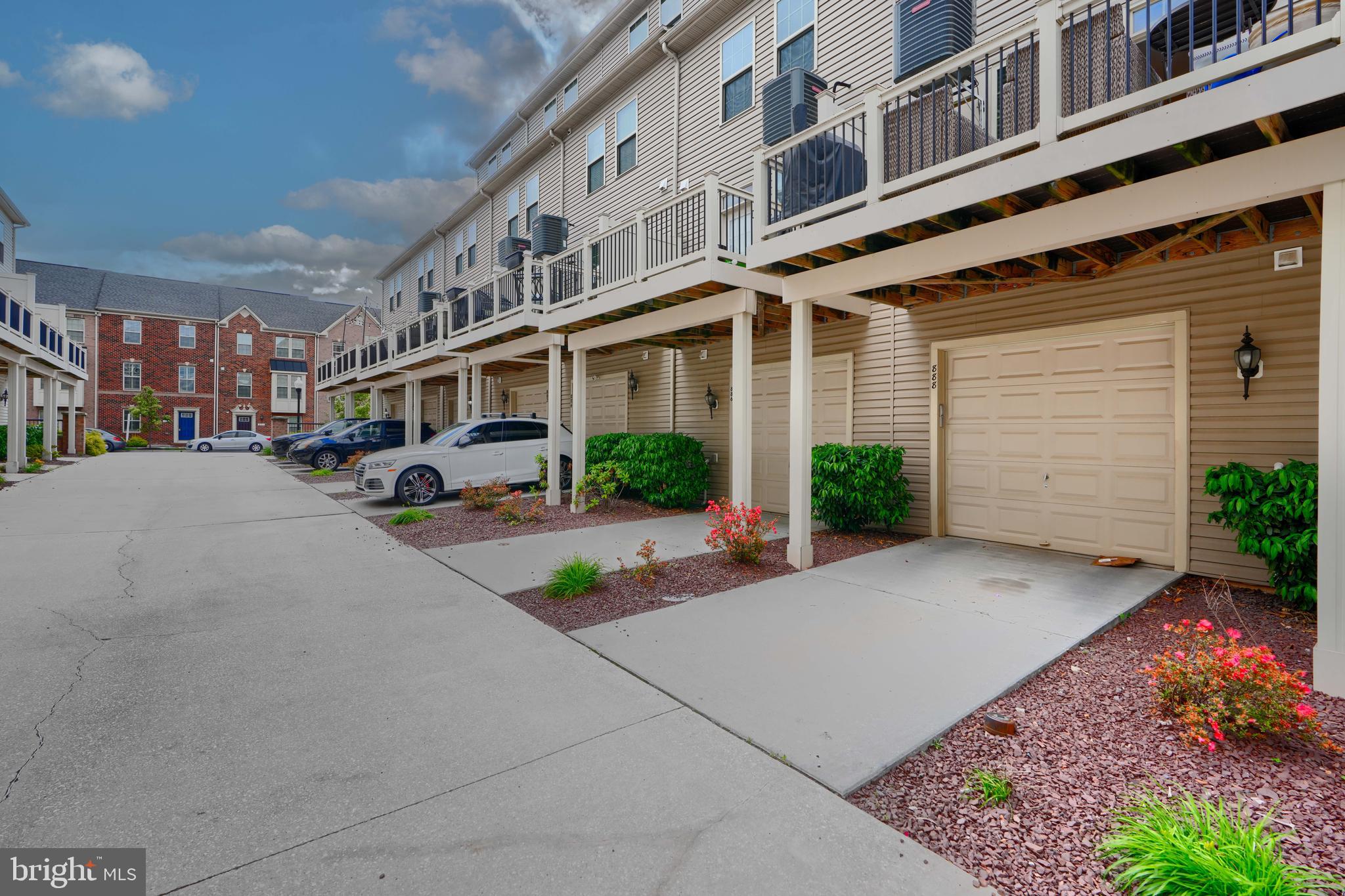 O'DONNELL SQUARE - Residential