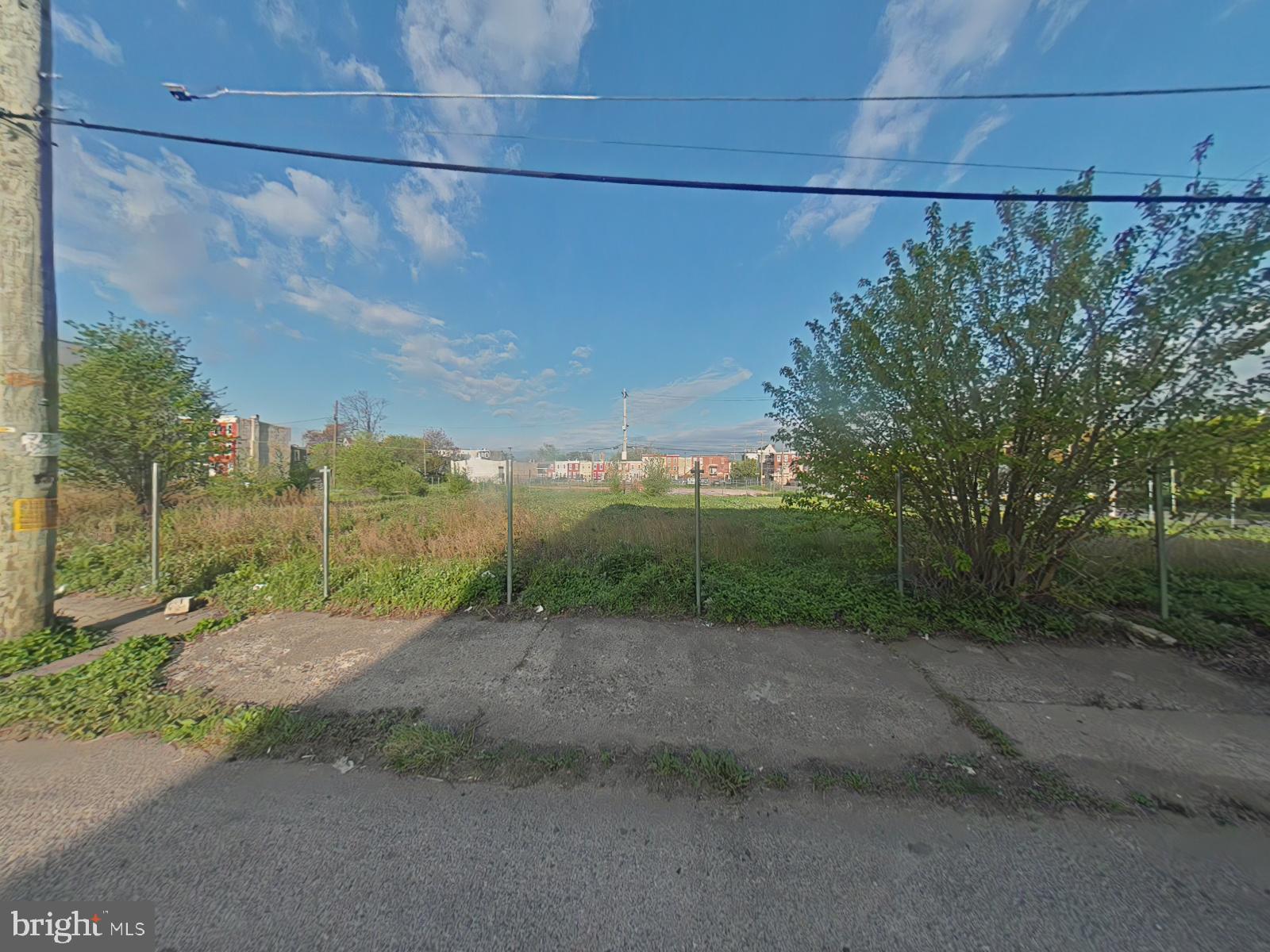 WEST KENSINGTON - Land