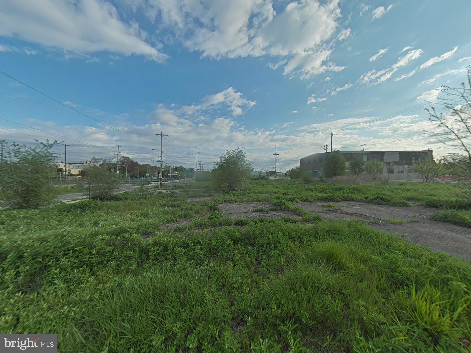 WEST KENSINGTON - Land