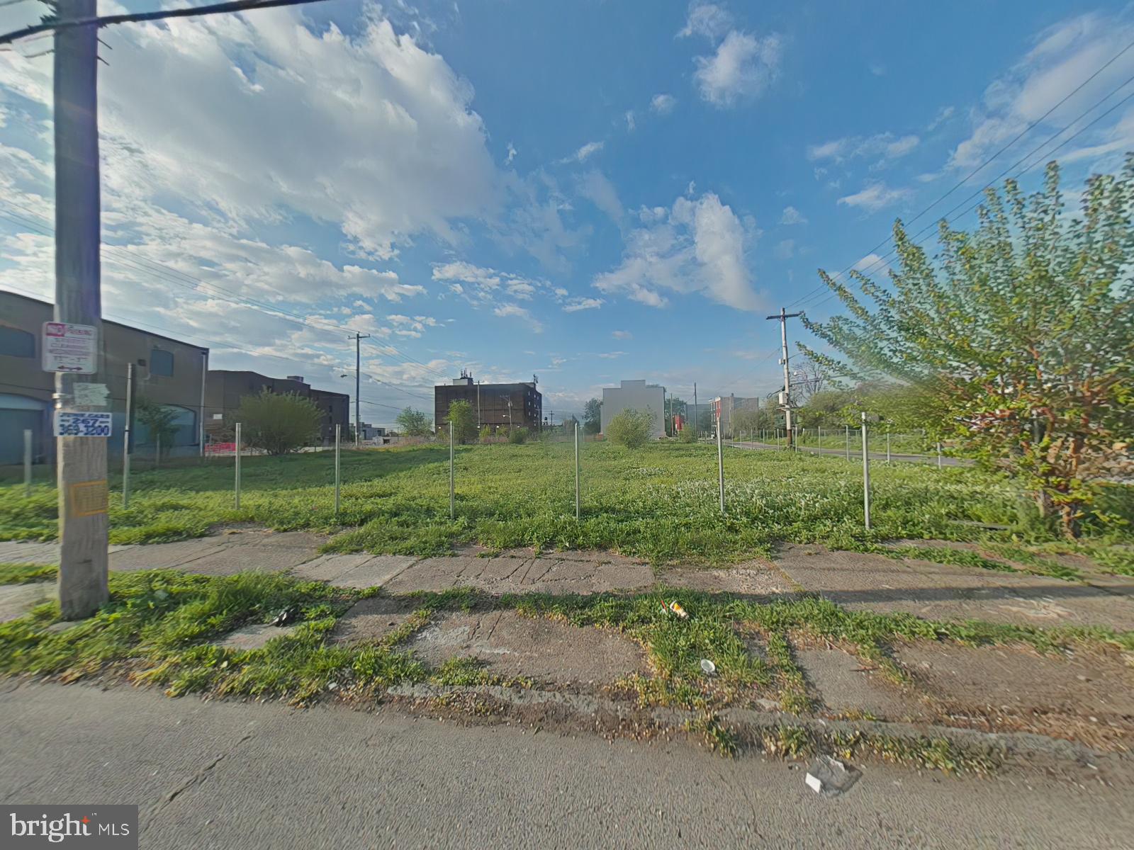 WEST KENSINGTON - Land