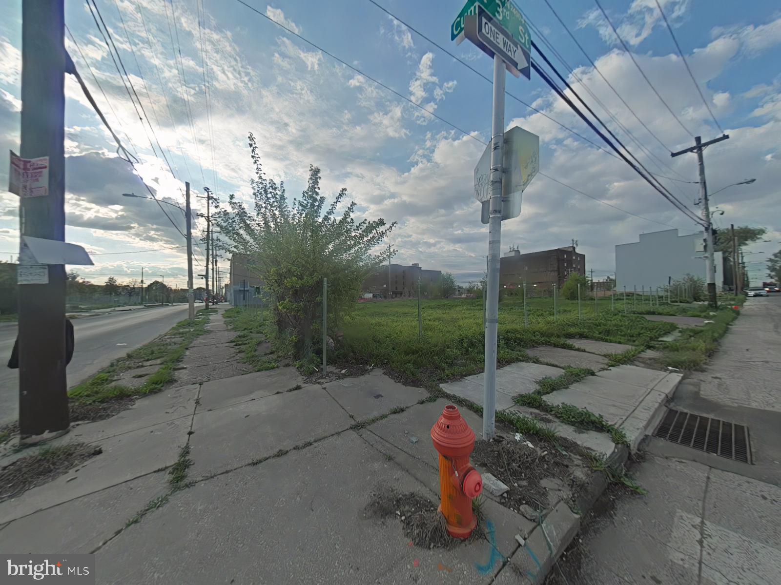 WEST KENSINGTON - Land