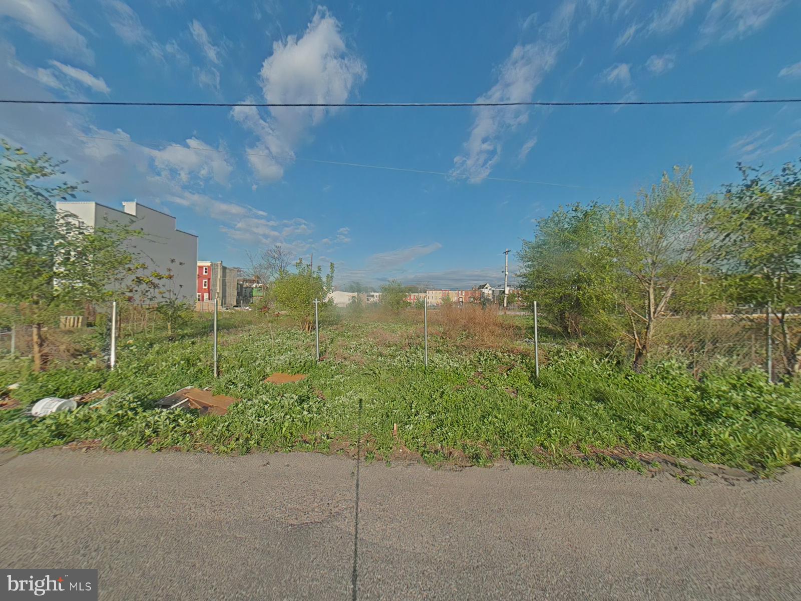 WEST KENSINGTON - Land