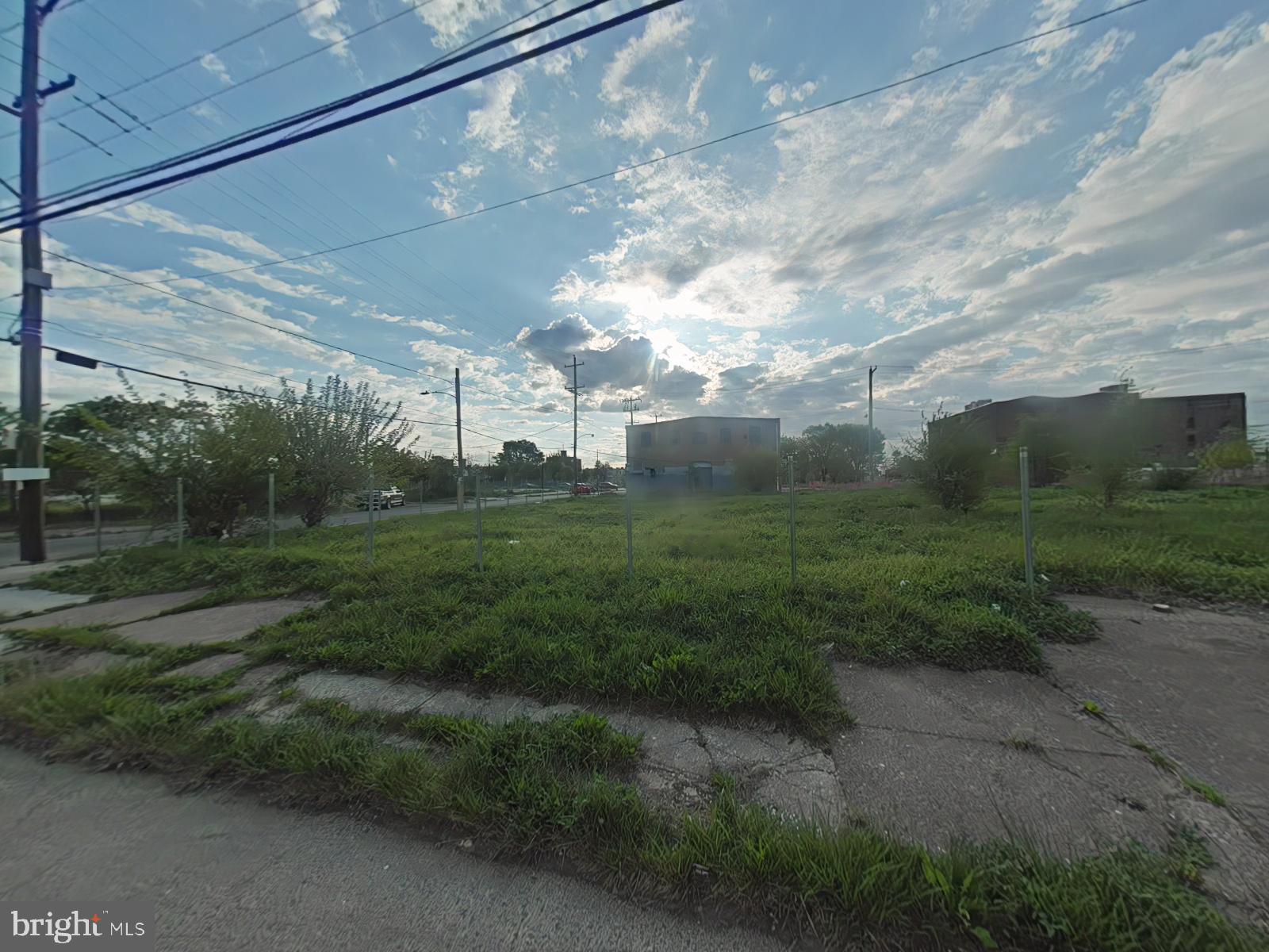 WEST KENSINGTON - Land