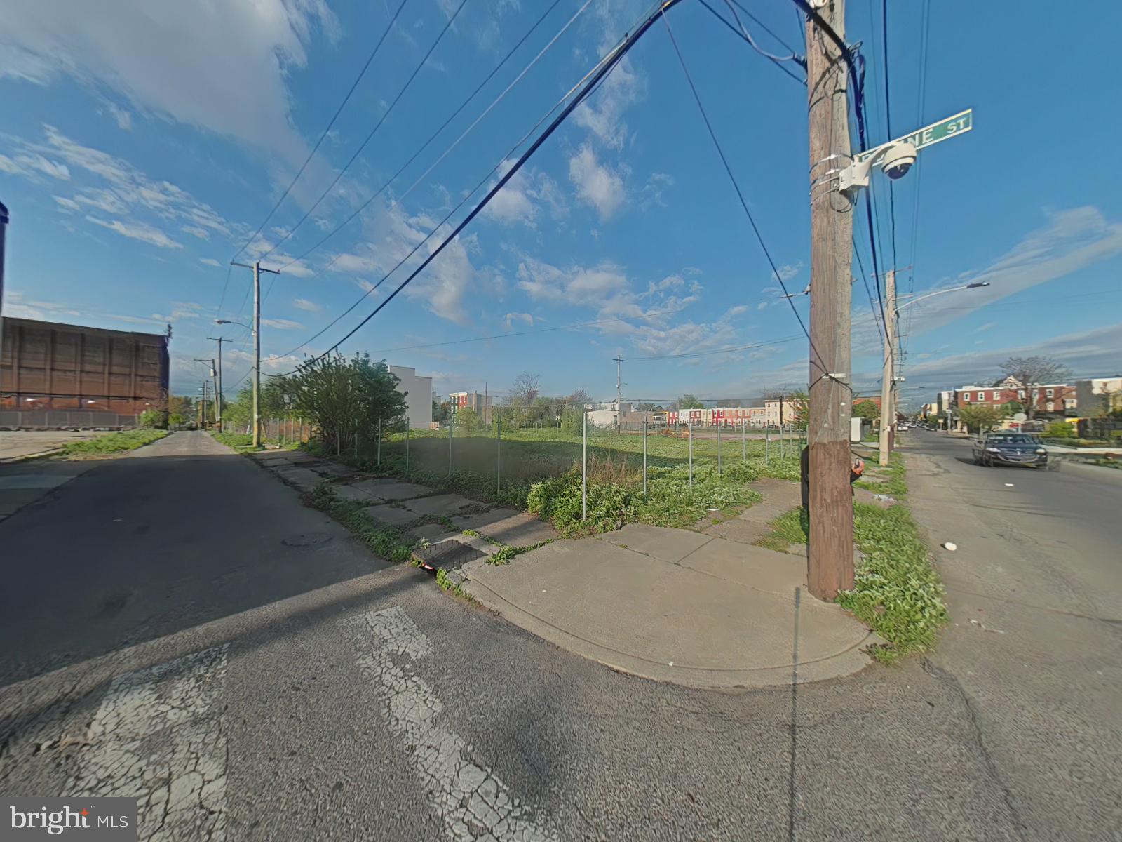 WEST KENSINGTON - Land