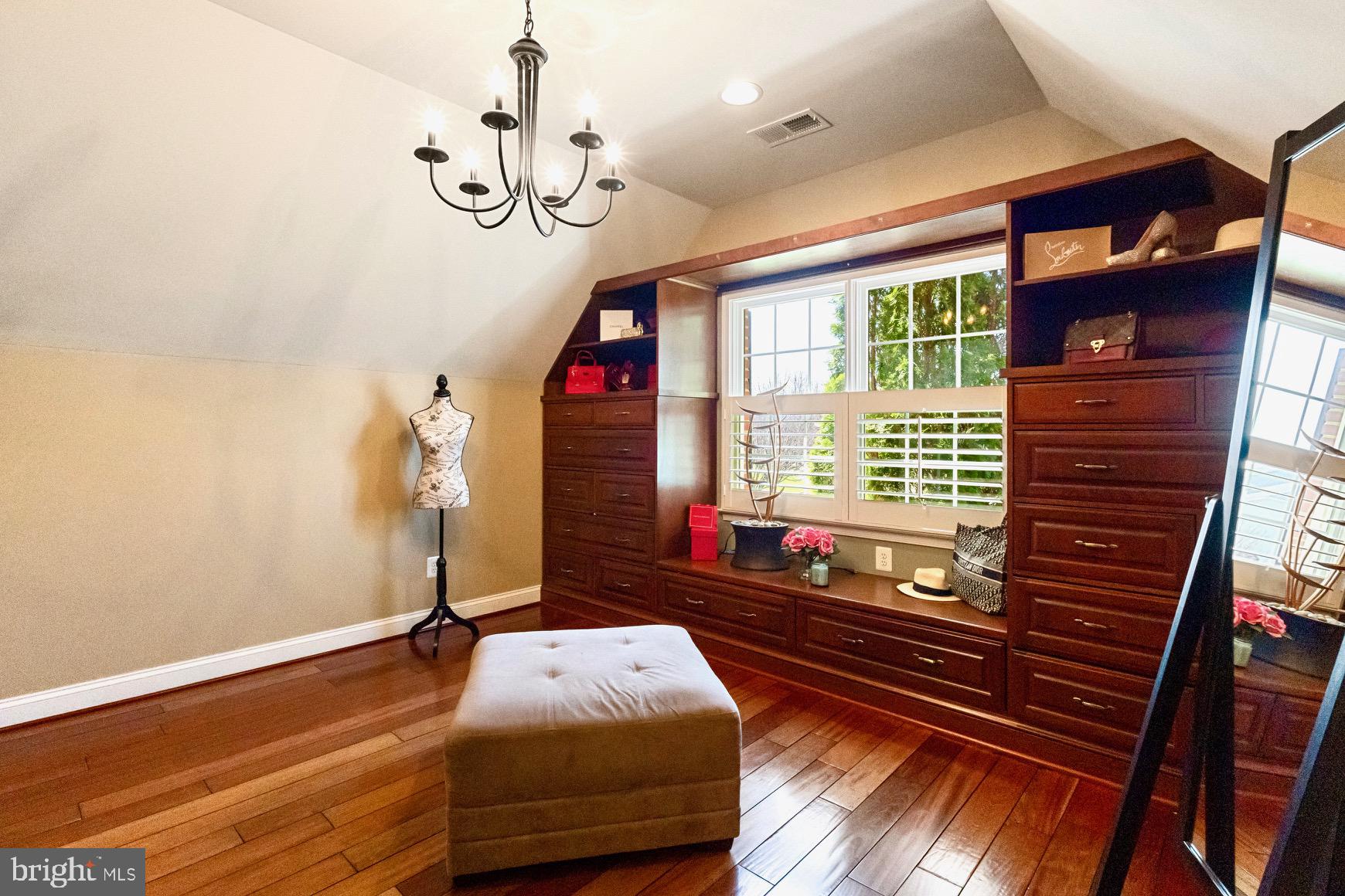 DOMINION VALLEY COUNTRY CLUB - Residential