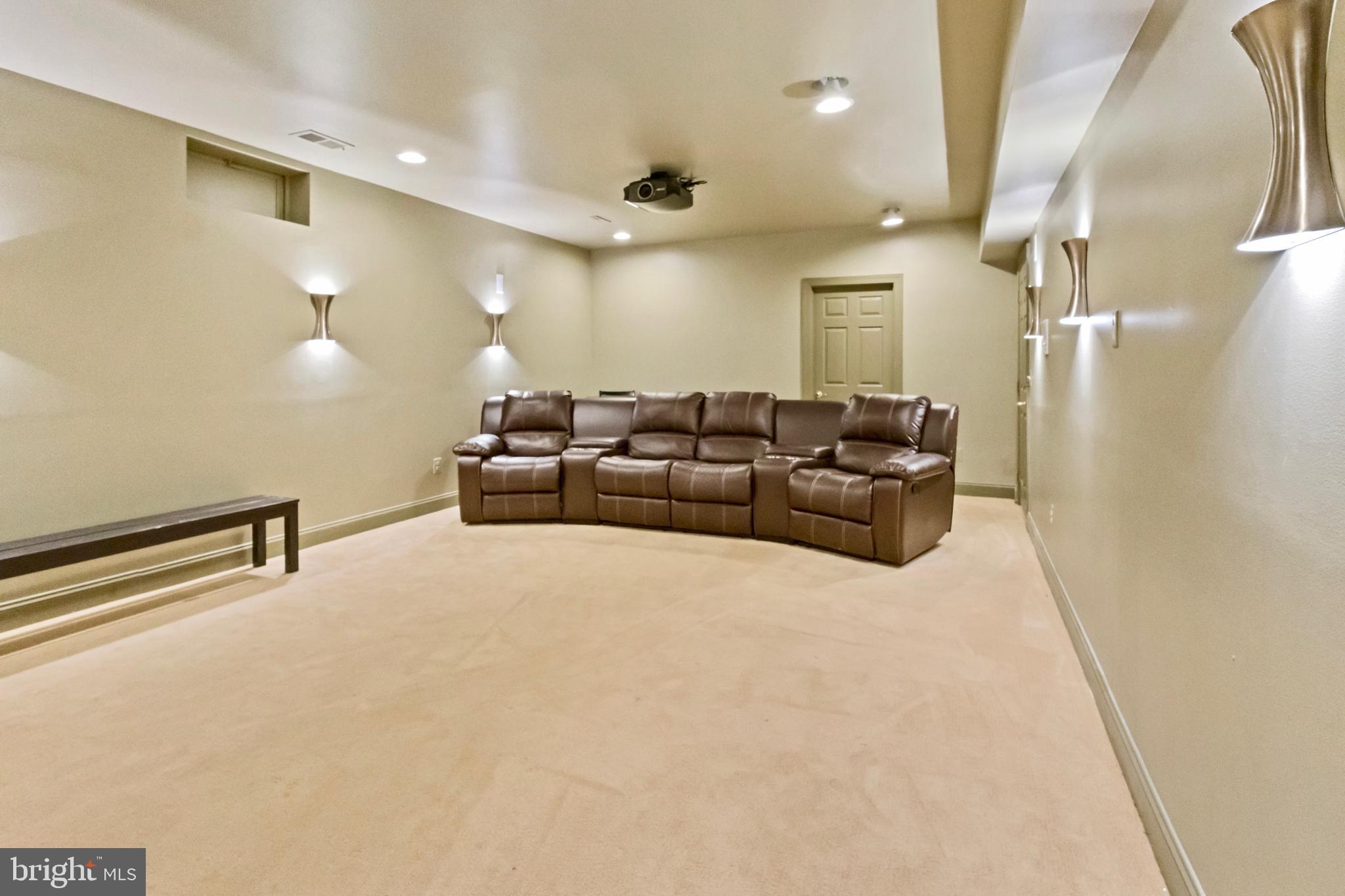 DOMINION VALLEY COUNTRY CLUB - Residential