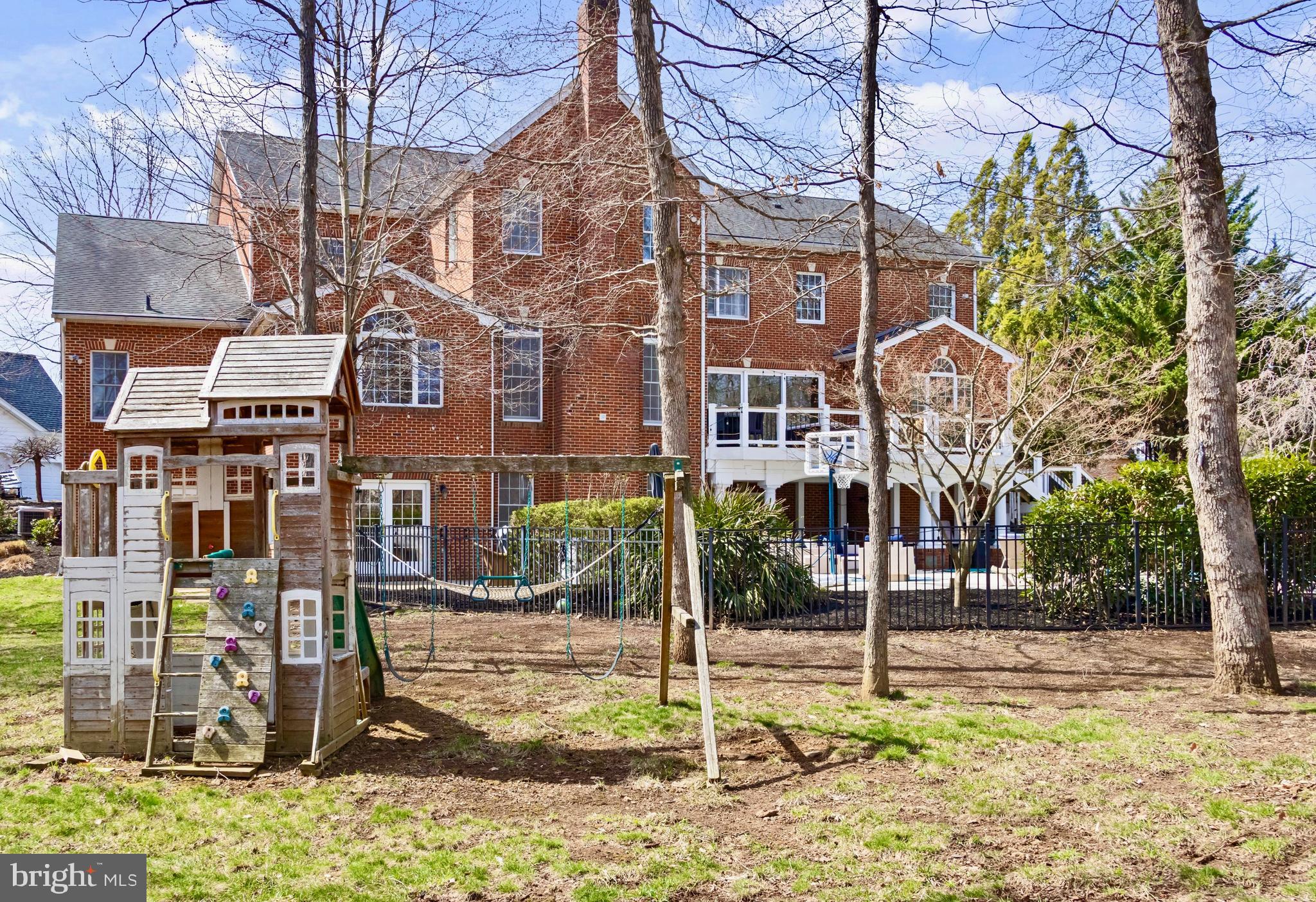 DOMINION VALLEY COUNTRY CLUB - Residential