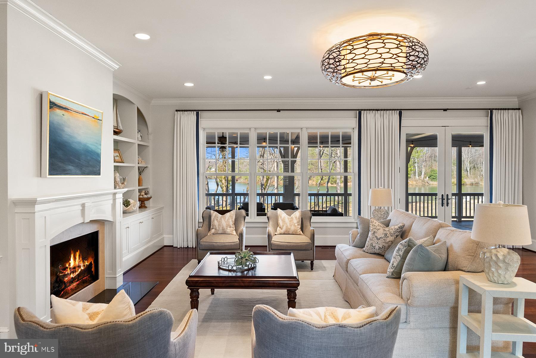 WIMBLEDON FARMS - Residential